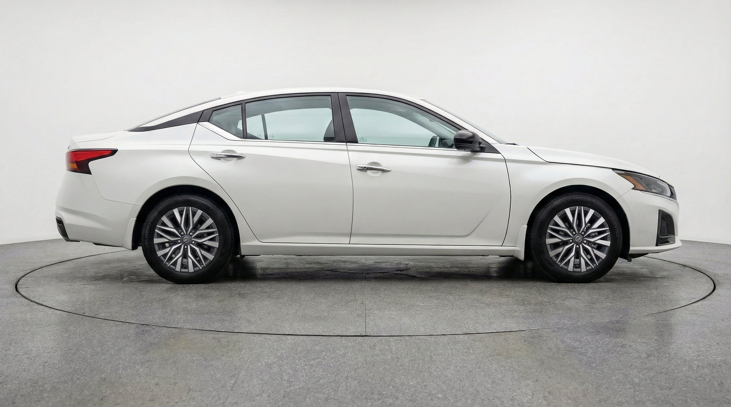 Thumbnail: 2025 Nissan Altima - 11