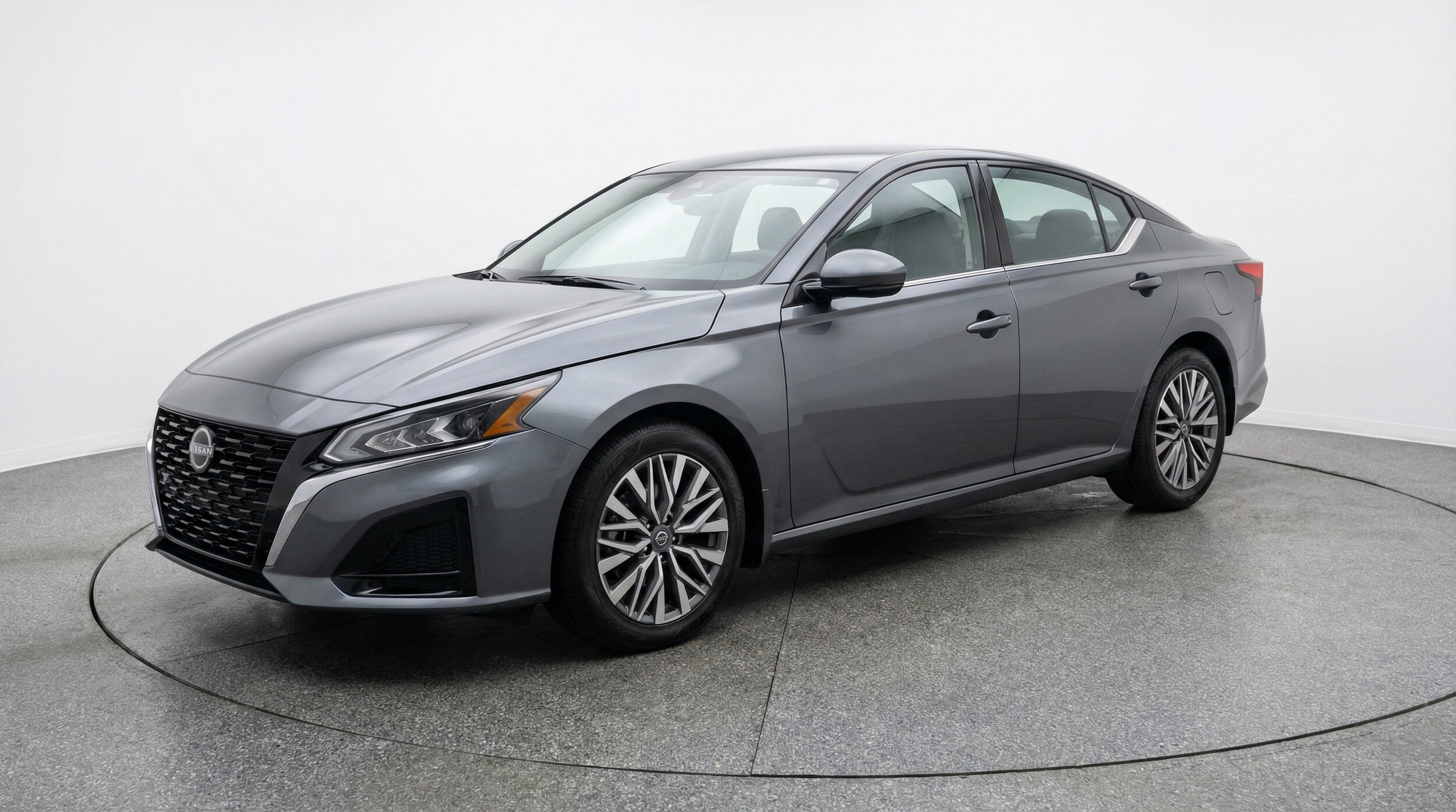 Thumbnail: 2025 Nissan Altima - 3