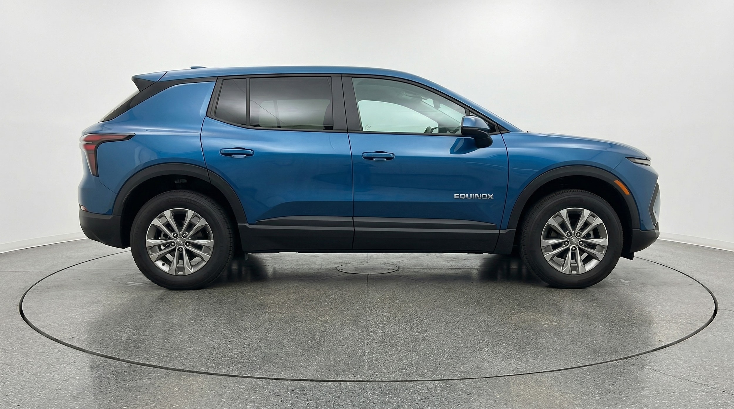 Thumbnail: 2025 Chevrolet Equinox - 8