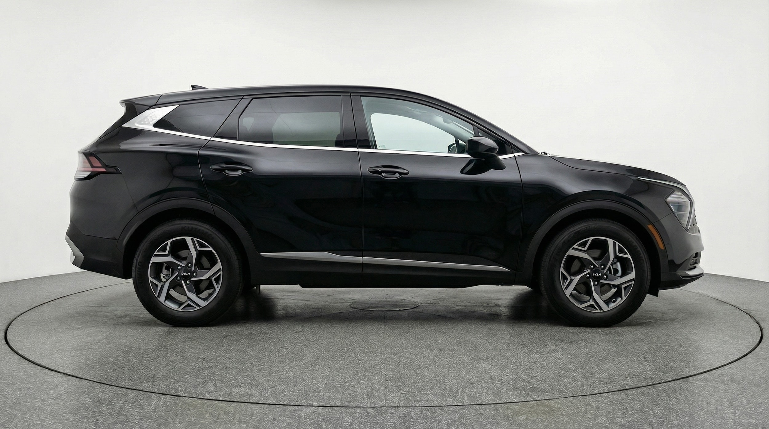 Thumbnail: 2025 Kia Sportage - 8