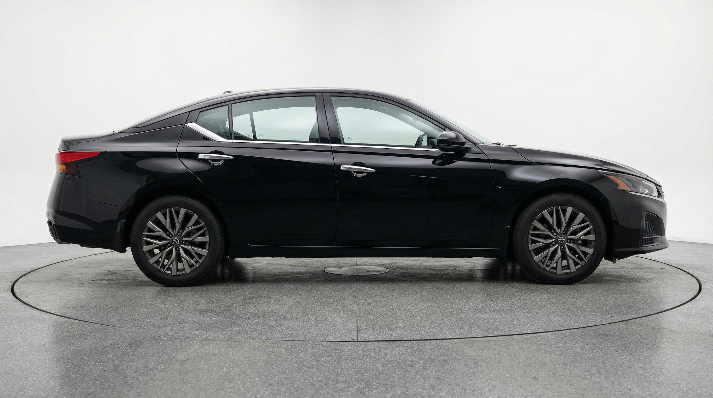 Thumbnail: 2025 Nissan Altima - 11
