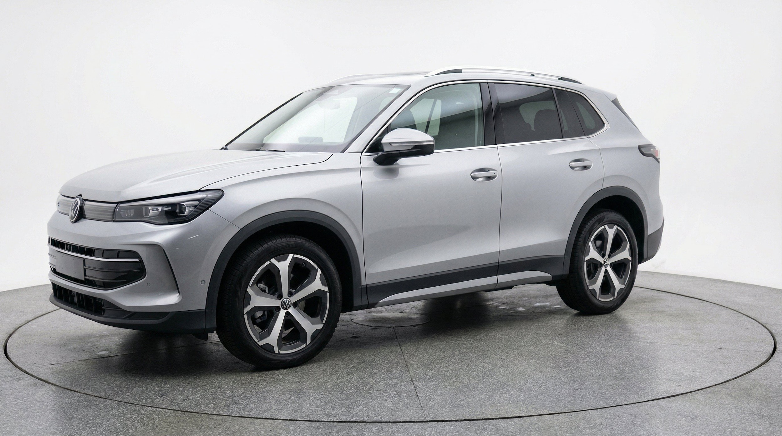 Thumbnail: 2026 Volkswagen Tiguan - 3