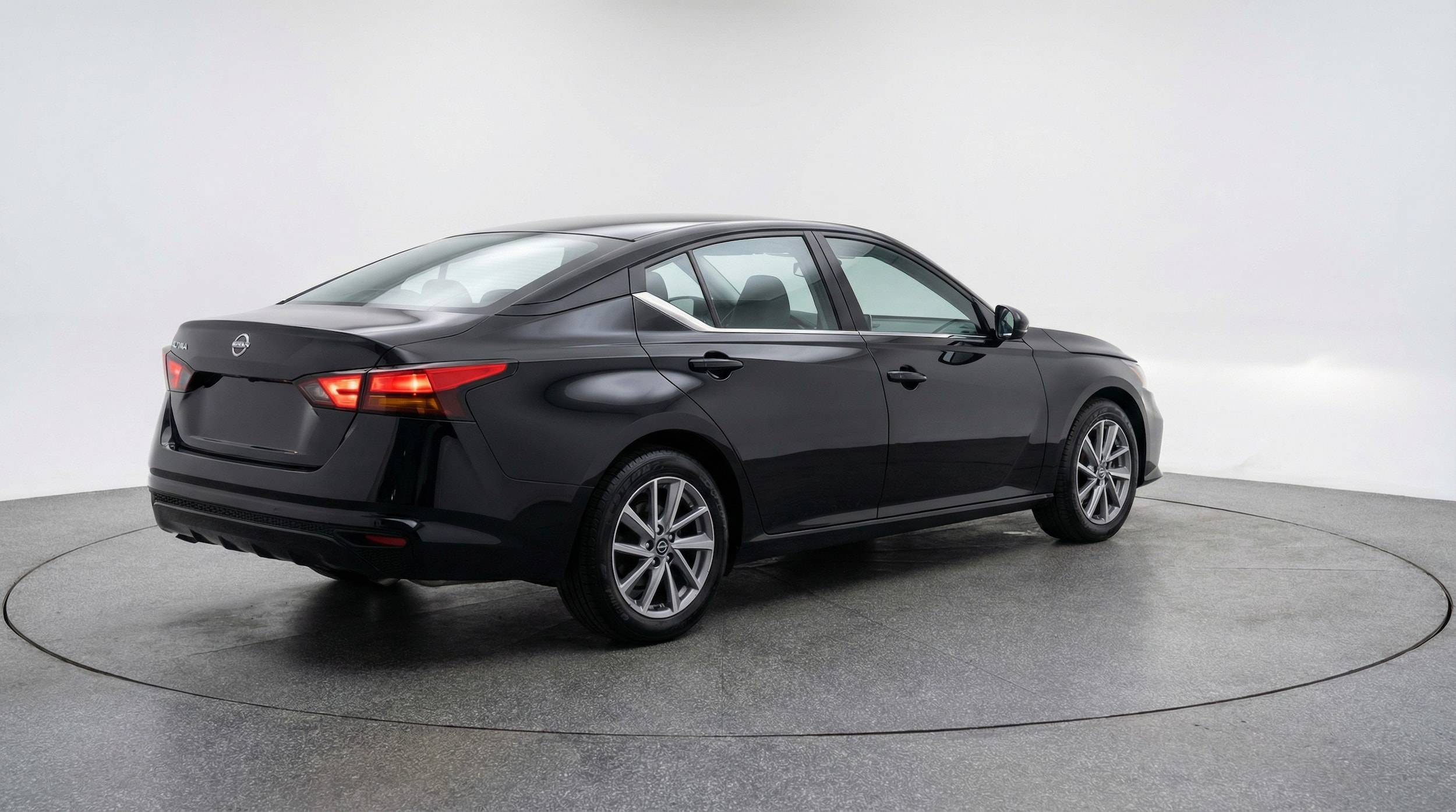 Thumbnail: 2025 Nissan Altima - 7