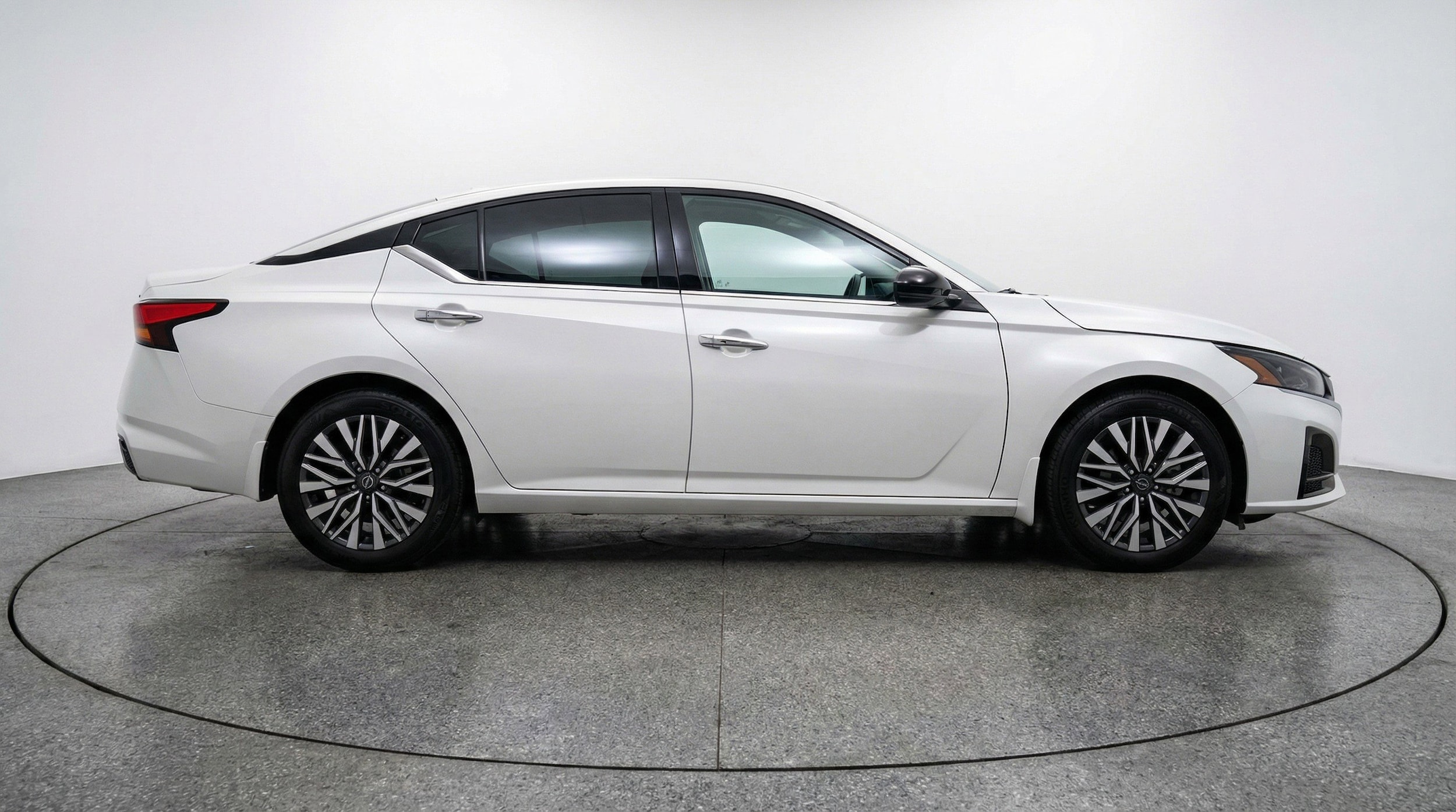 Thumbnail: 2025 Nissan Altima - 11