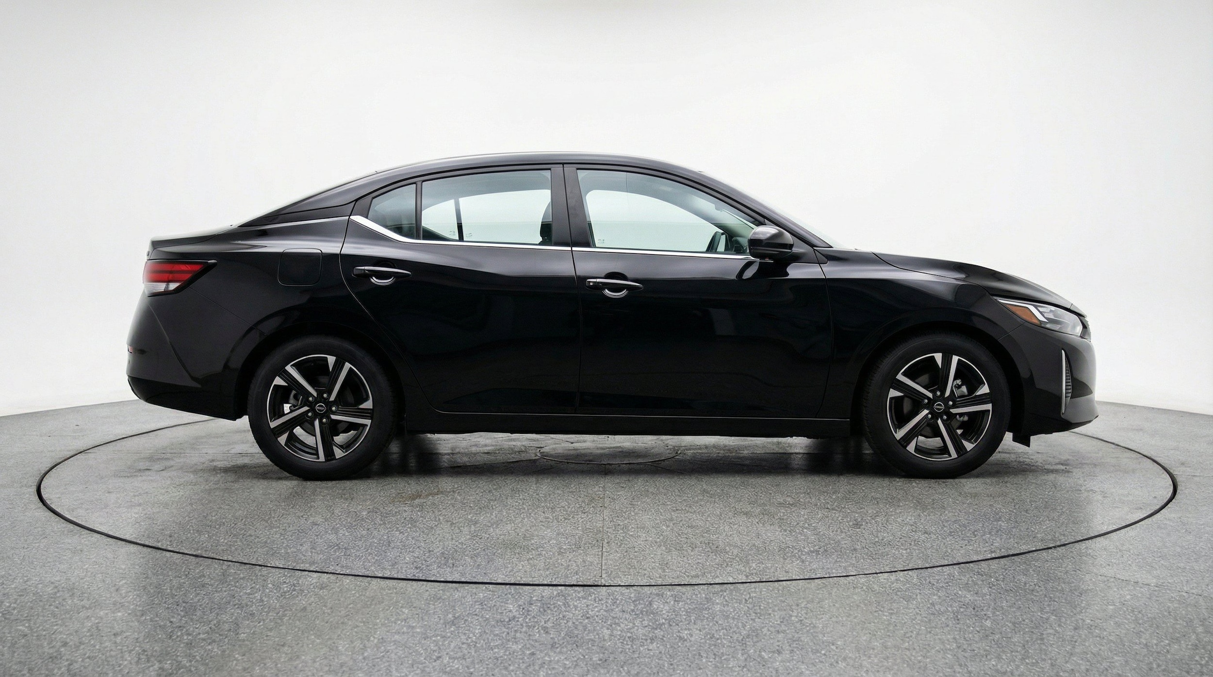 Thumbnail: 2025 Nissan Sentra - 11