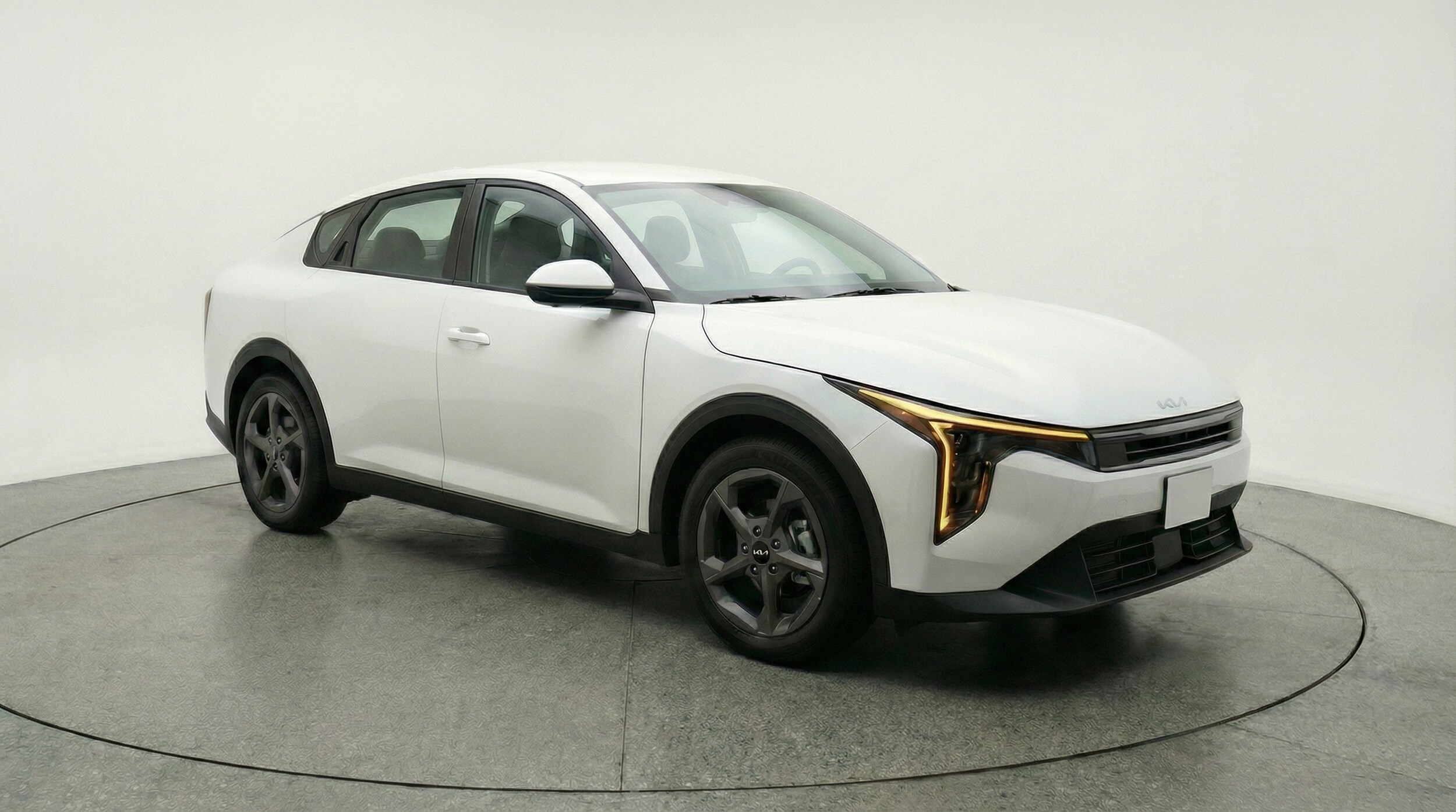 Thumbnail: 2025 Kia K4 - 1