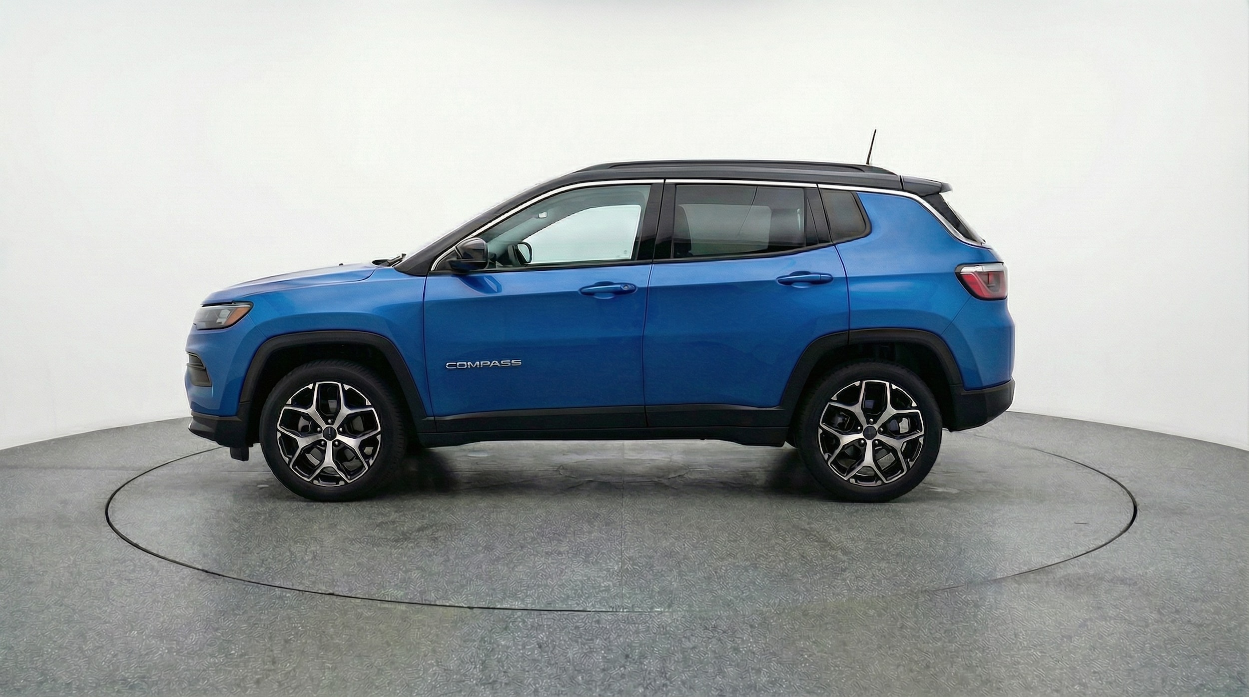Thumbnail: 2025 Jeep Compass - 4