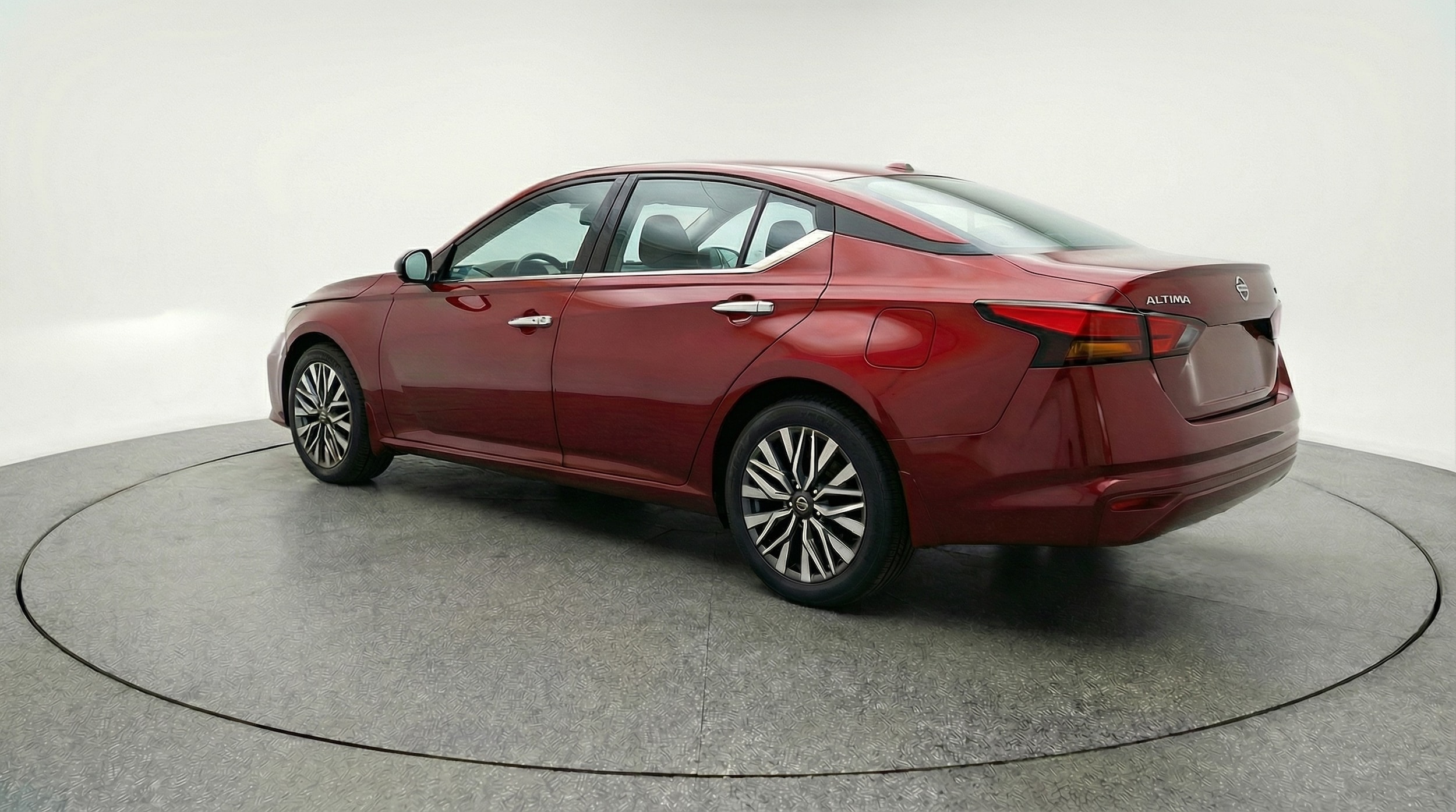 Thumbnail: 2025 Nissan Altima - 5