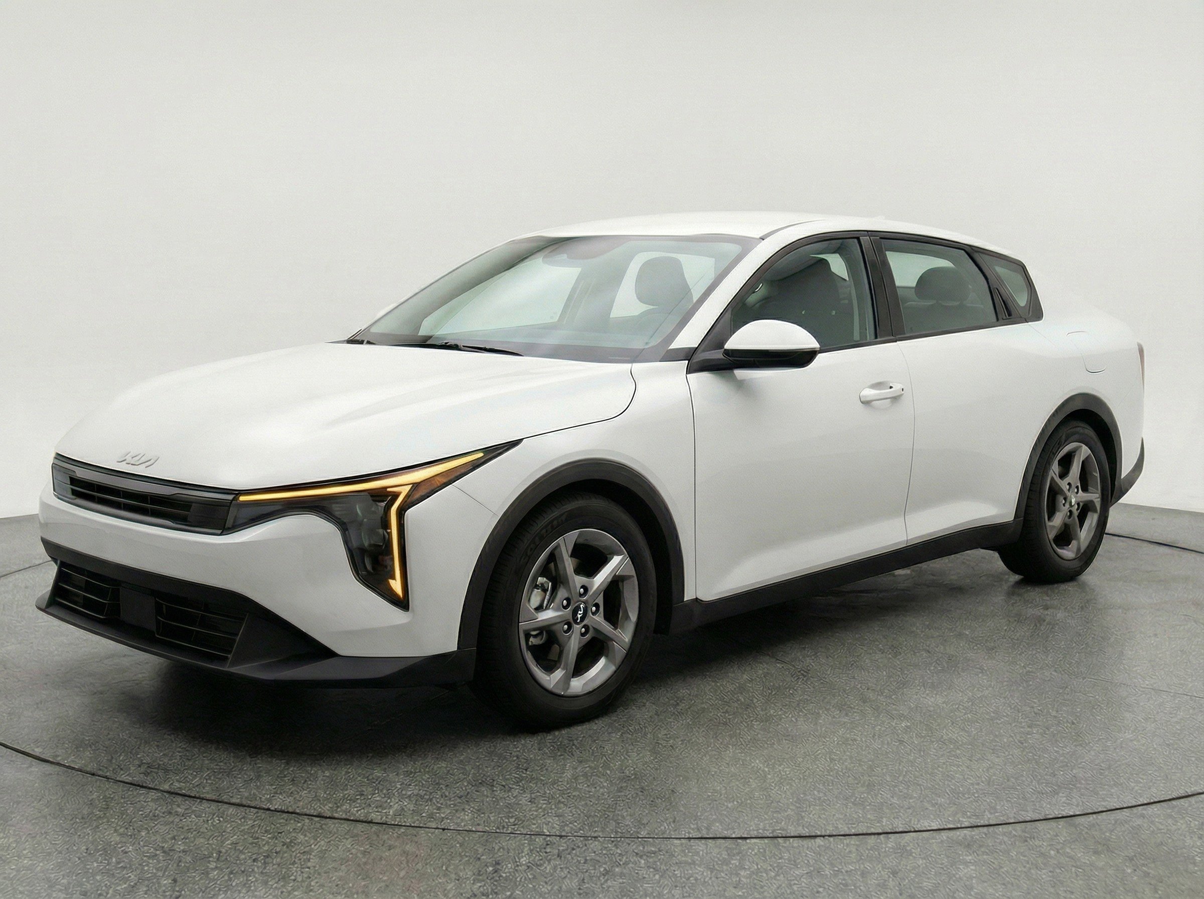 Thumbnail: 2025 Kia K4 - 3