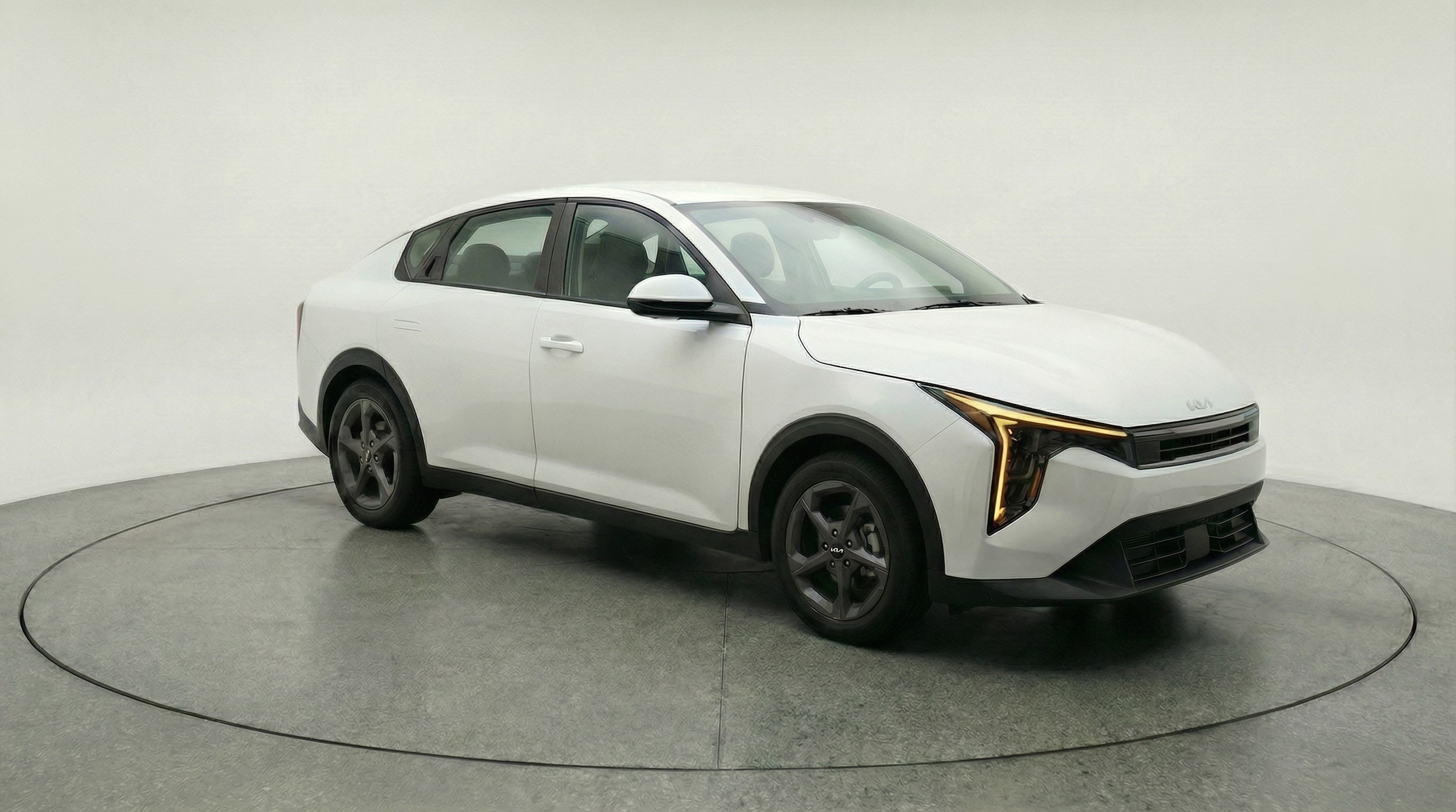 Thumbnail: 2025 Kia K4 - 1