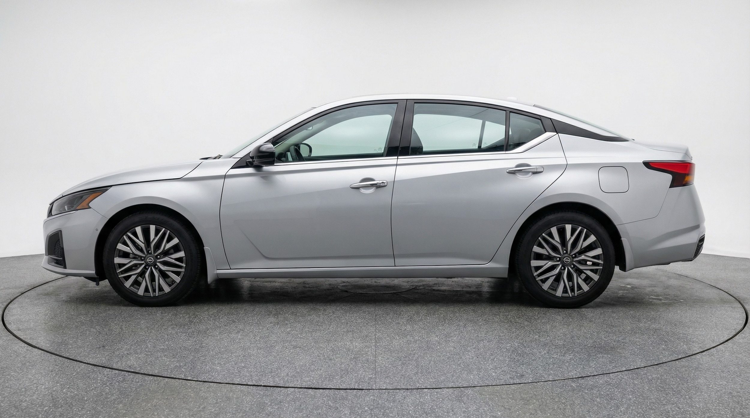 Thumbnail: 2025 Nissan Altima - 4