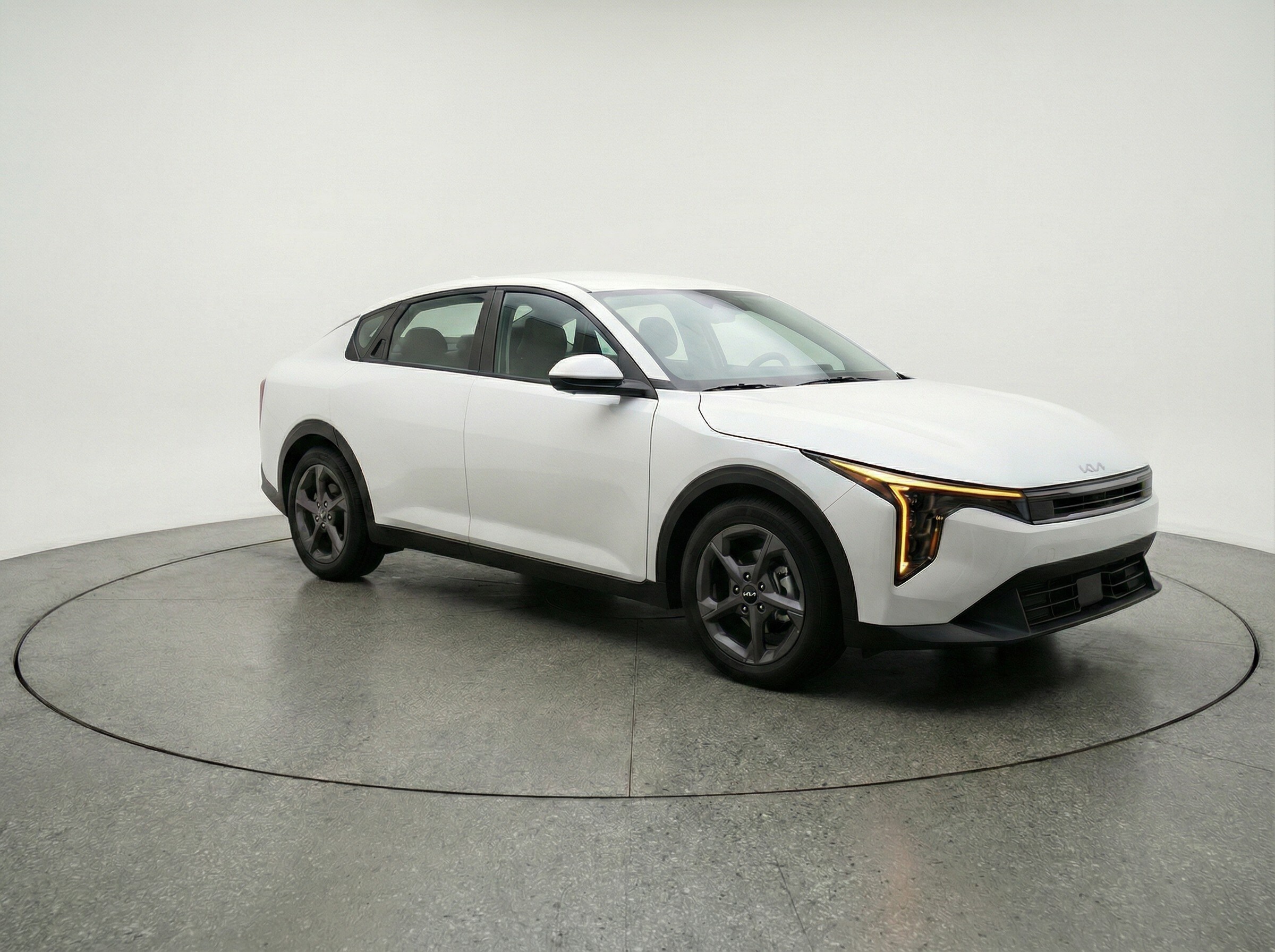 Thumbnail: 2025 Kia K4 - 1