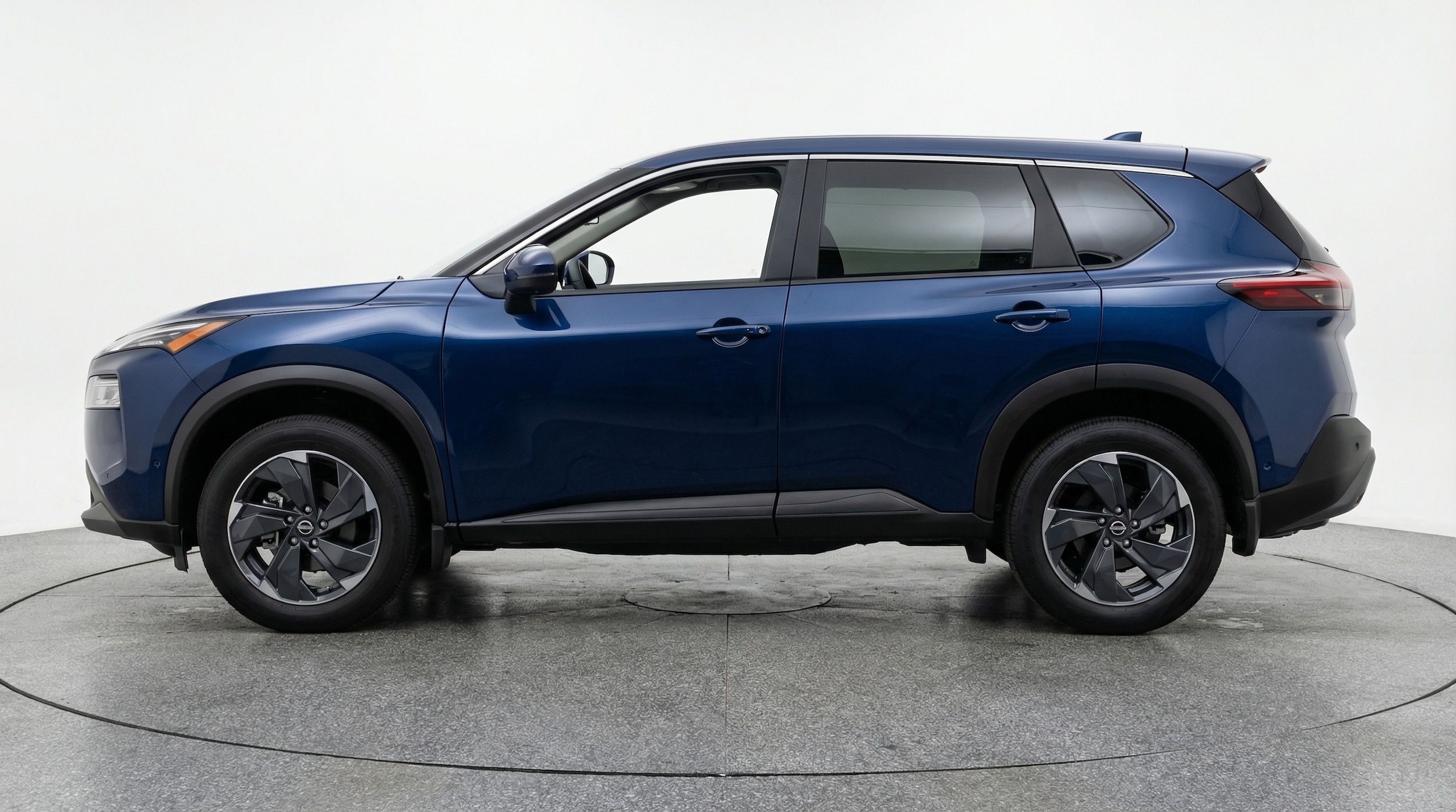 Thumbnail: 2025 Nissan Rogue - 4