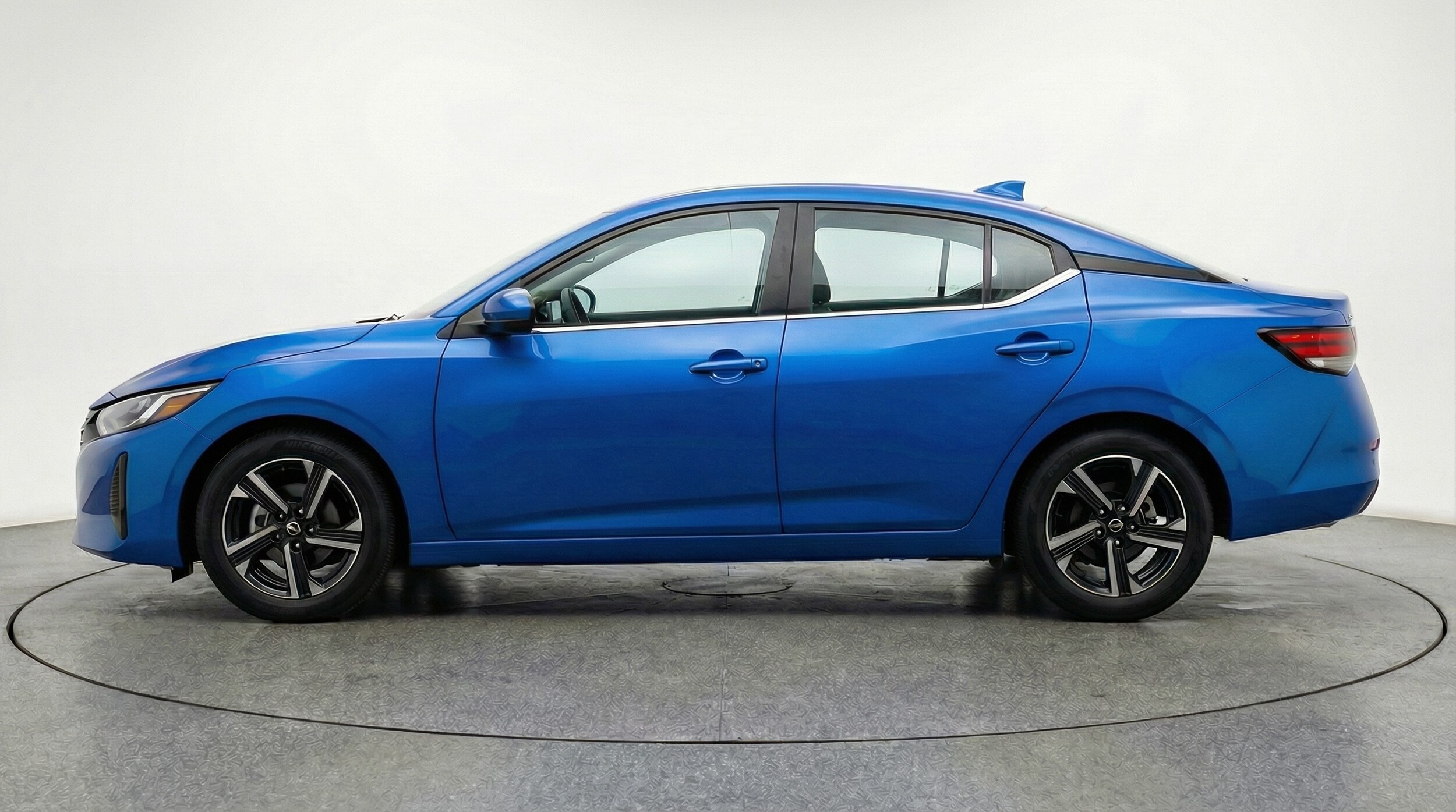 Thumbnail: 2025 Nissan Sentra - 4