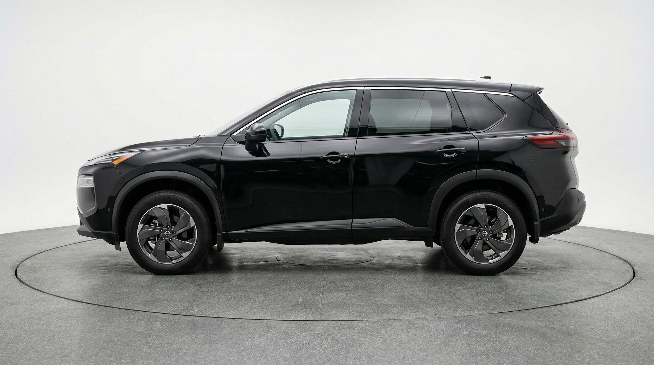 Thumbnail: 2025 Nissan Rogue - 4