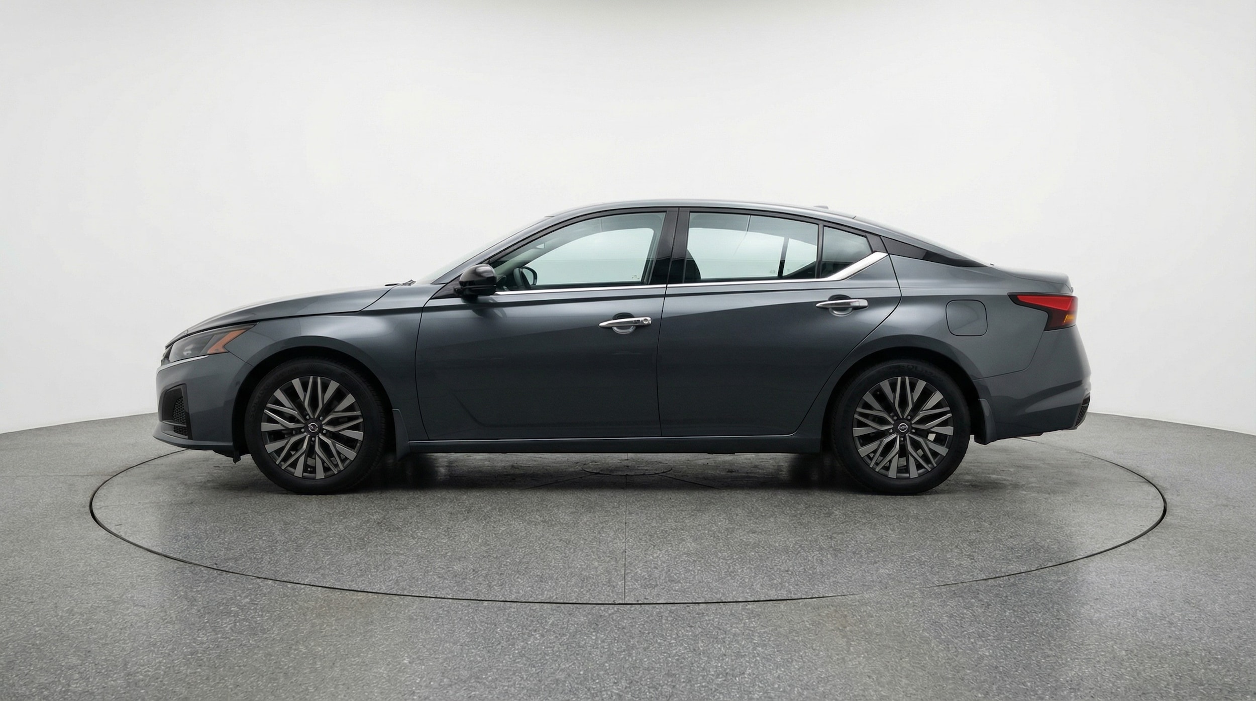 Thumbnail: 2025 Nissan Altima - 4