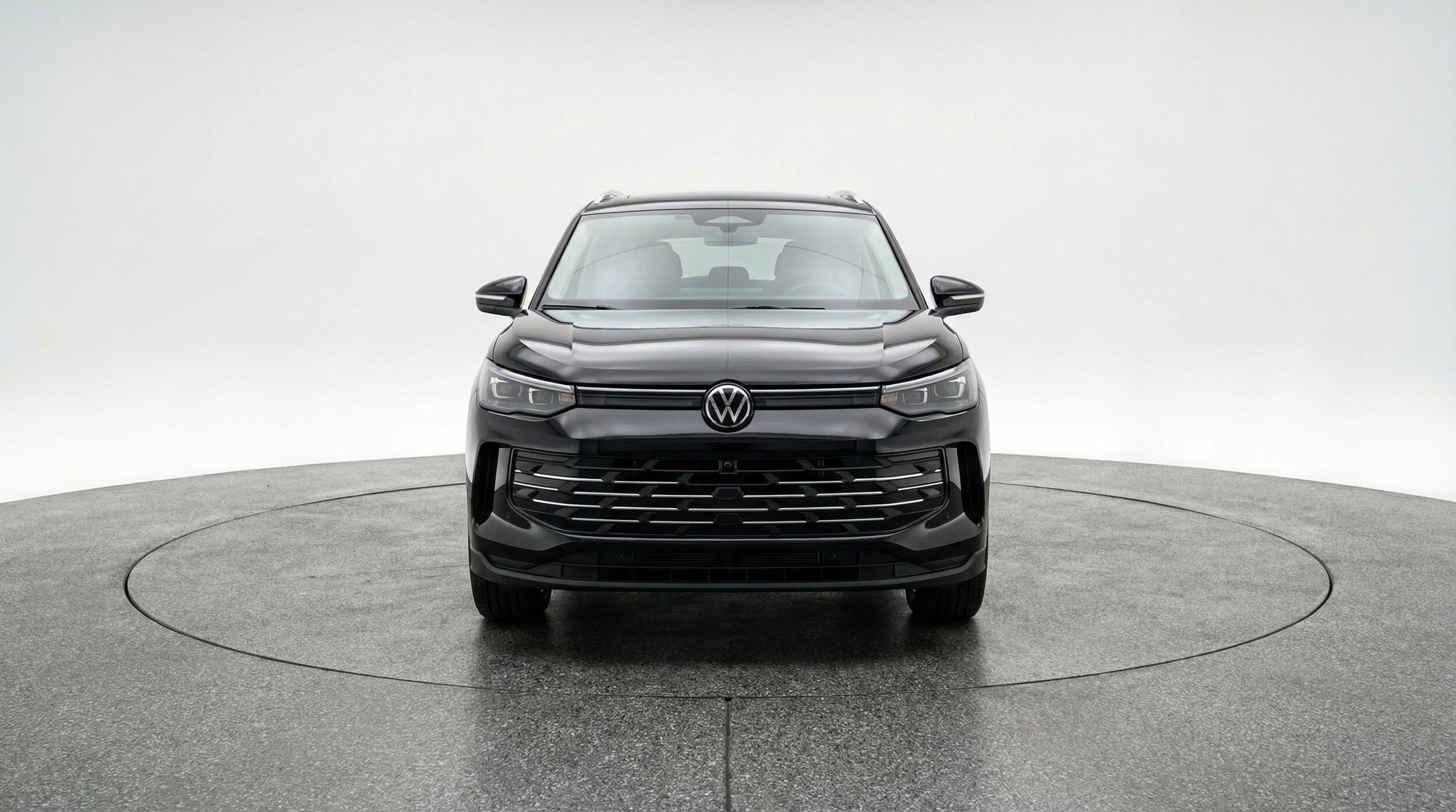 Thumbnail: 2026 Volkswagen Tiguan - 2
