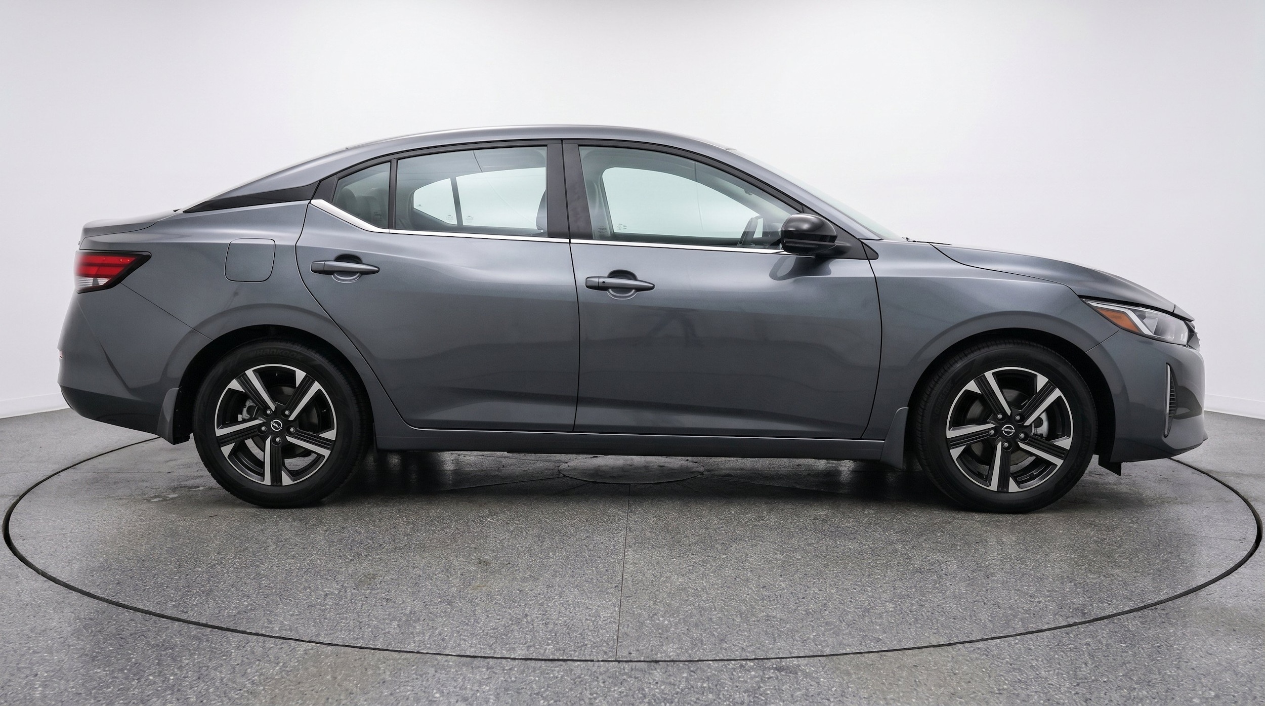 Thumbnail: 2025 Nissan Sentra - 10