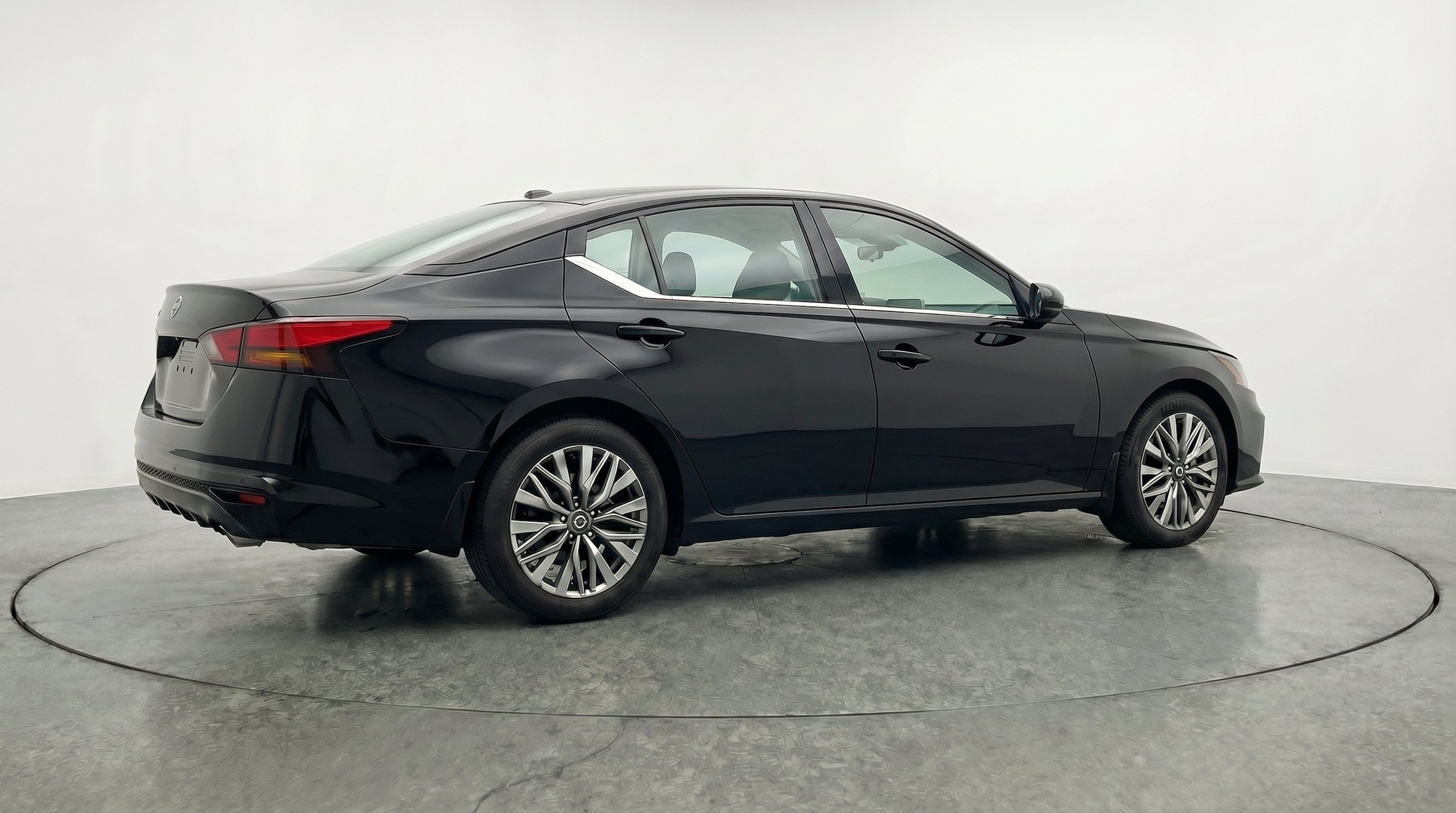 Thumbnail: 2026 Nissan Altima - 9