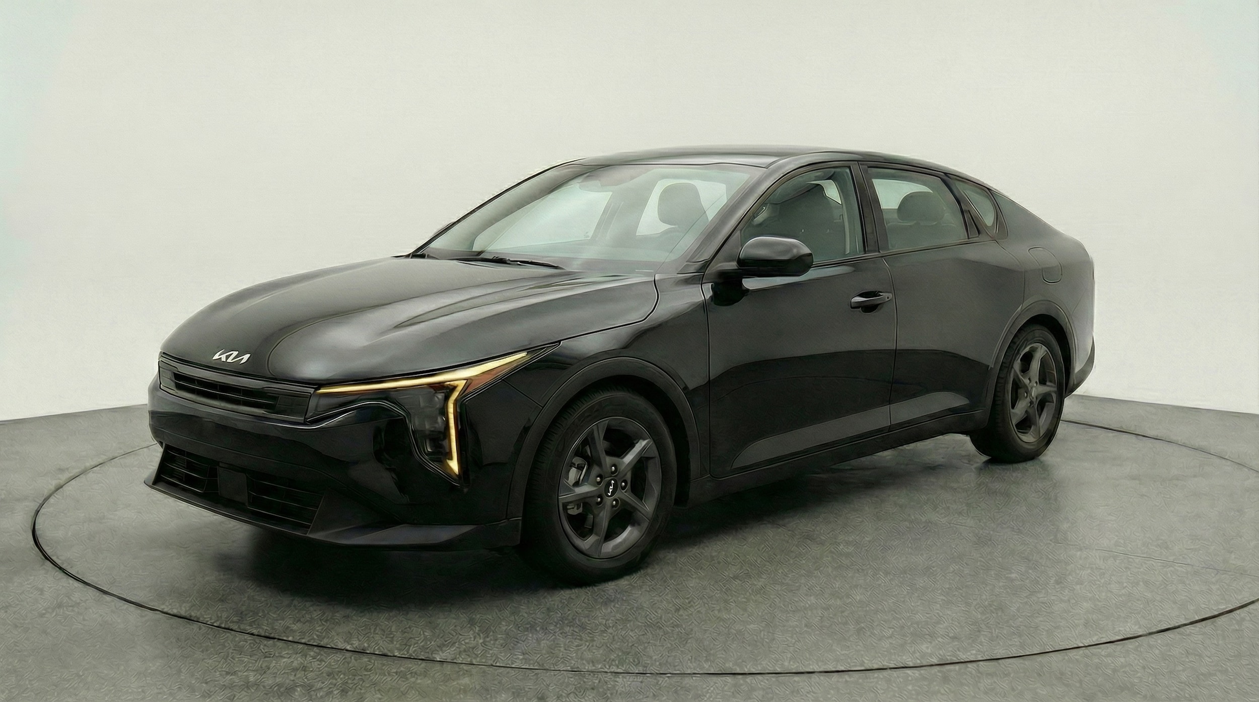 Thumbnail: 2025 Kia K4 - 3