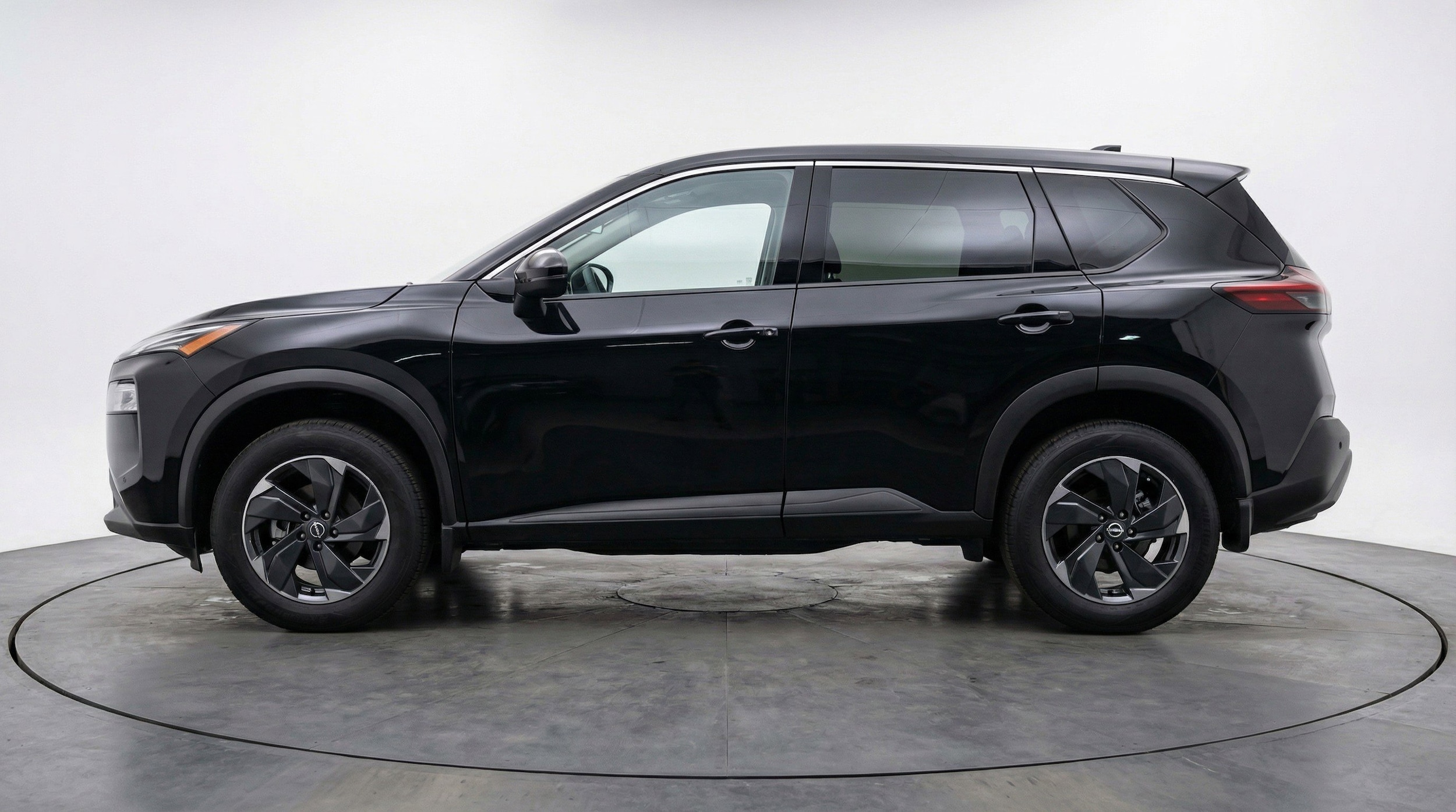Thumbnail: 2025 Nissan Rogue - 5