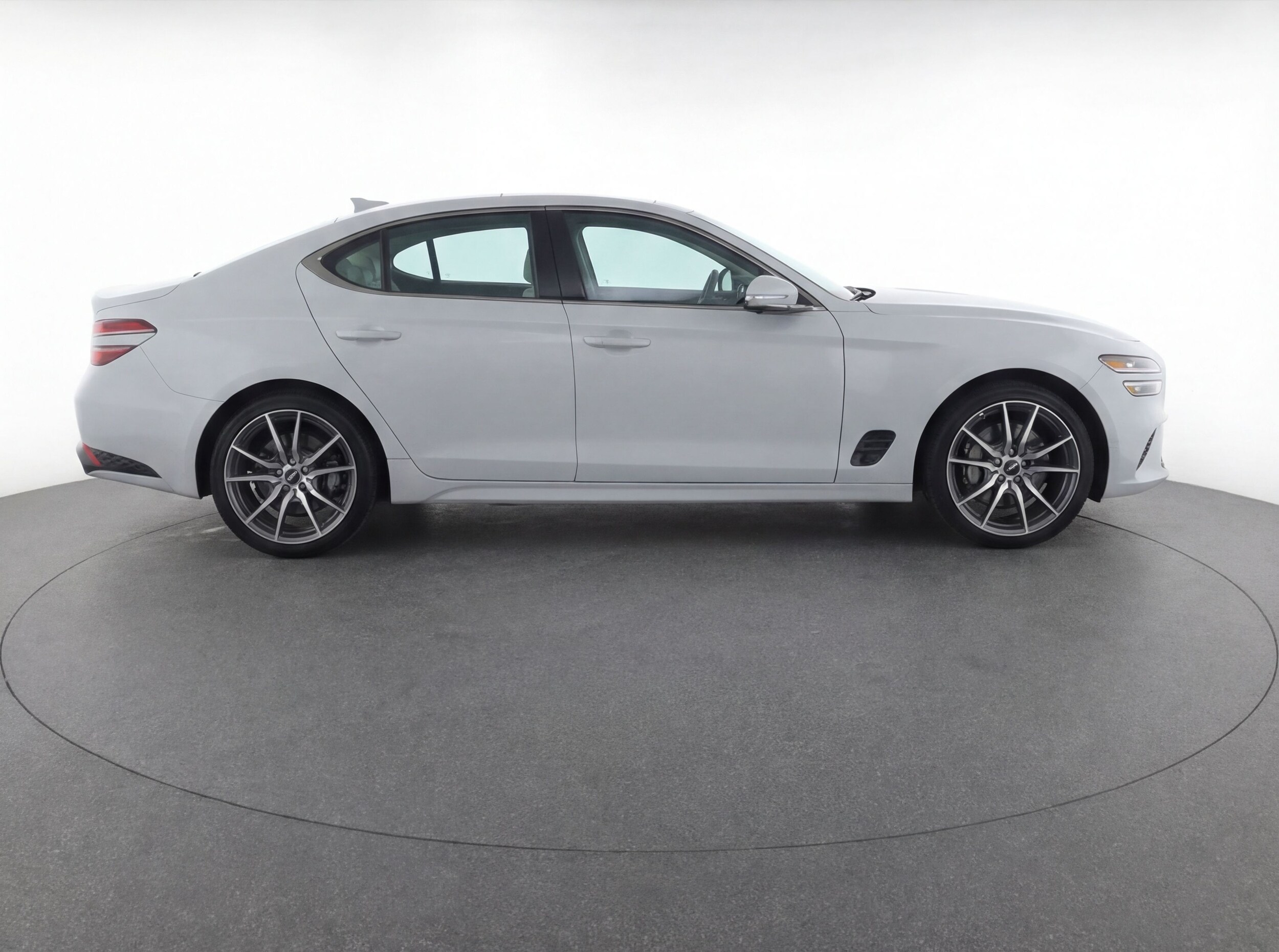 Thumbnail: 2025 Genesis G70 - 8