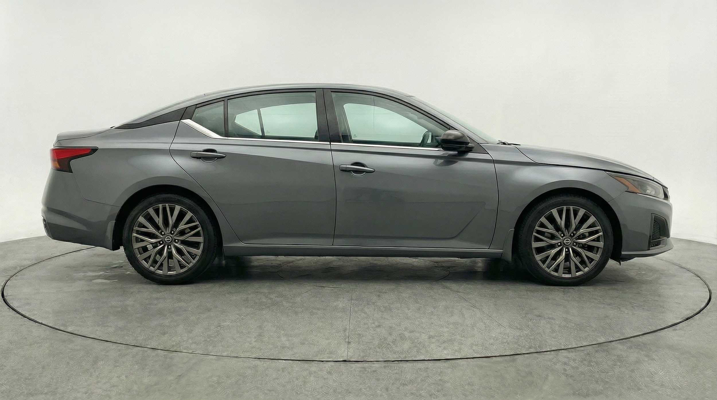 Thumbnail: 2025 Nissan Altima - 8