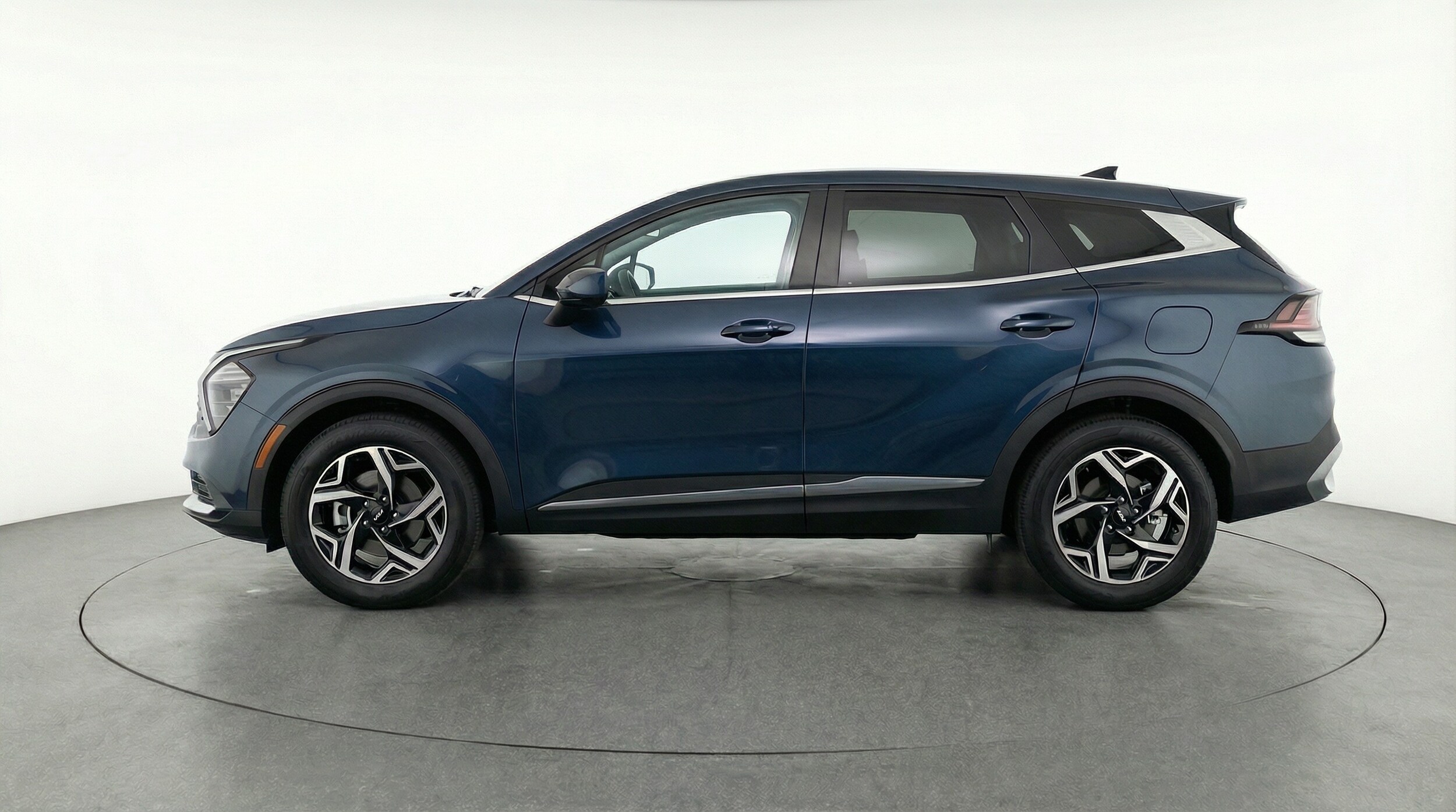 Thumbnail: 2025 Kia Sportage - 4