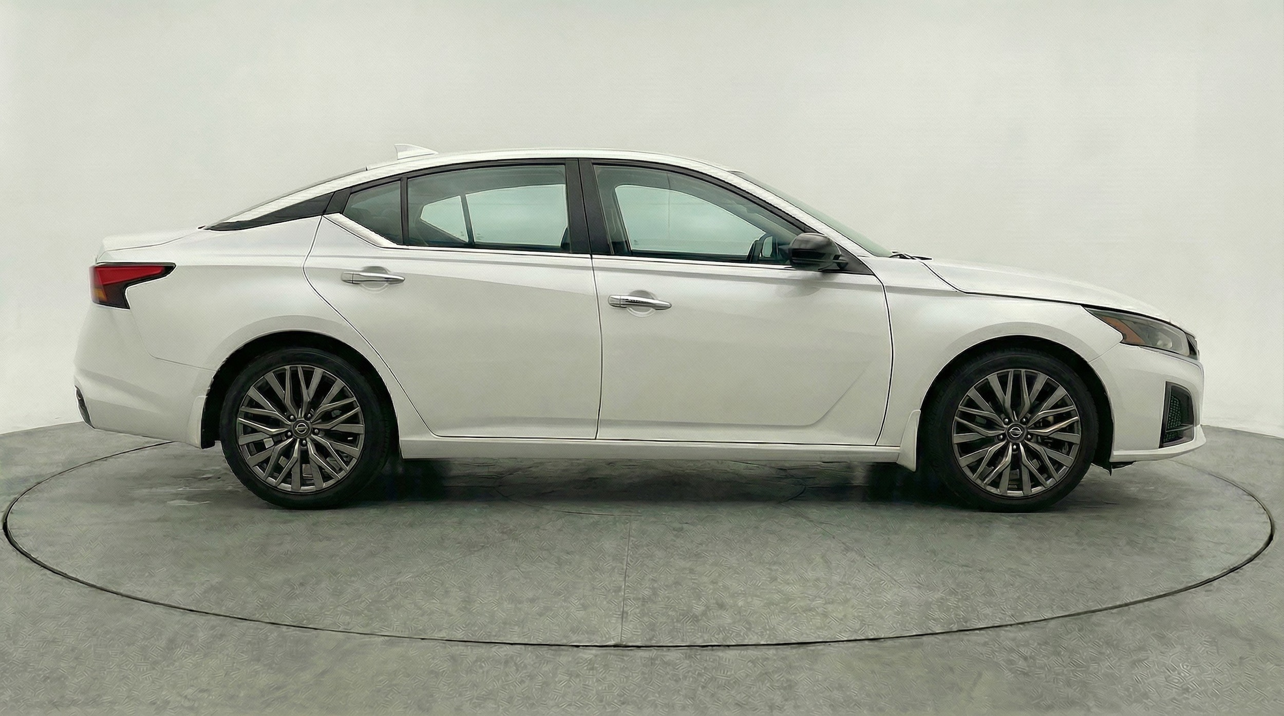 Thumbnail: 2025 Nissan Altima - 11