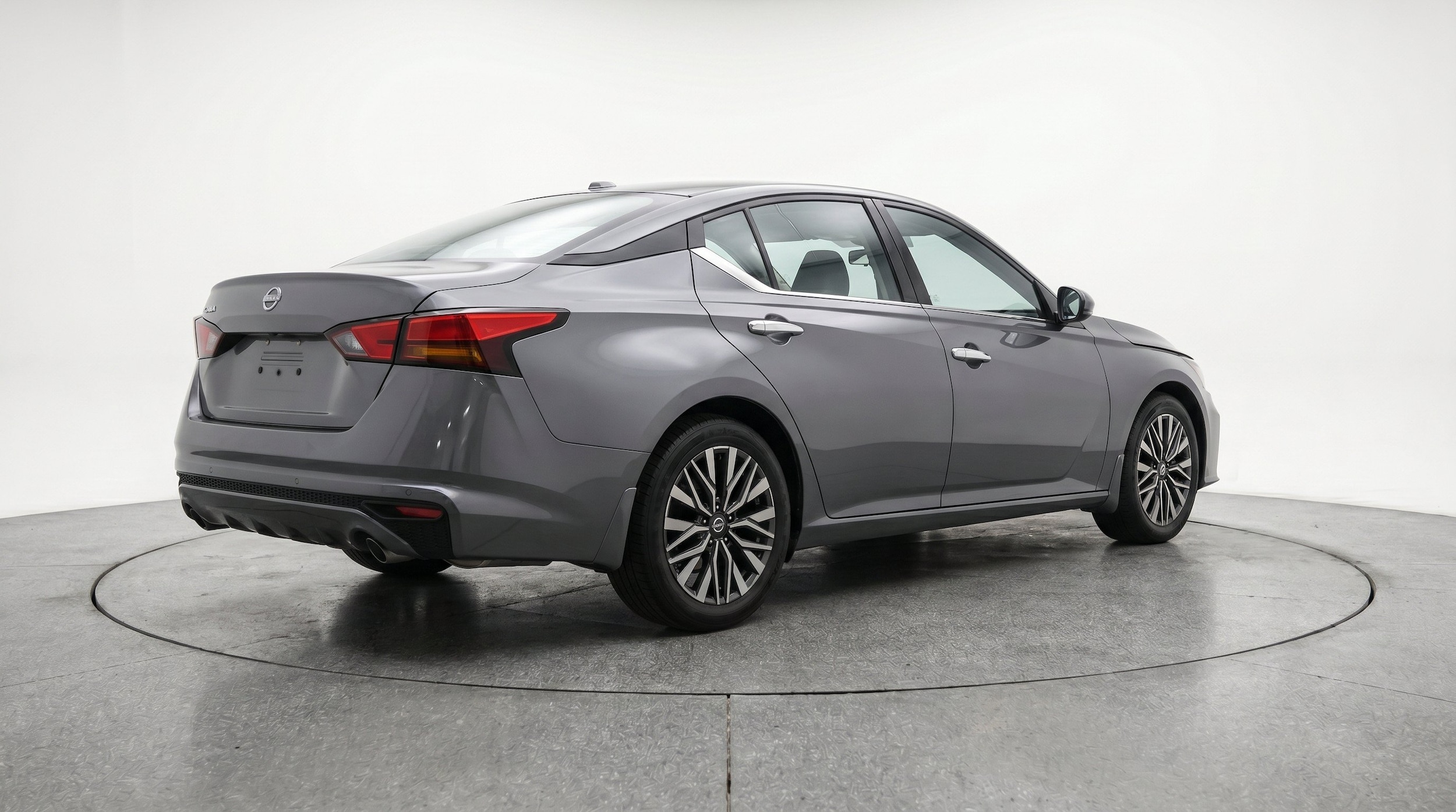 Thumbnail: 2025 Nissan Altima - 9