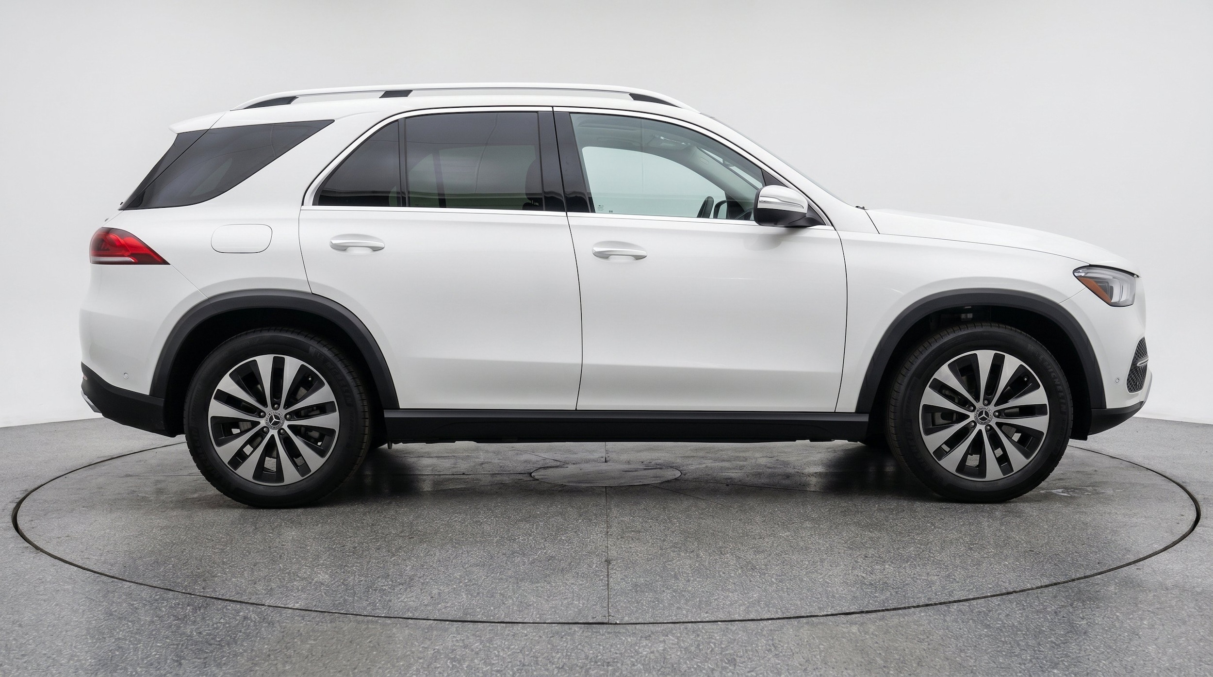 Thumbnail: 2026 Mercedes-Benz GLE - 11