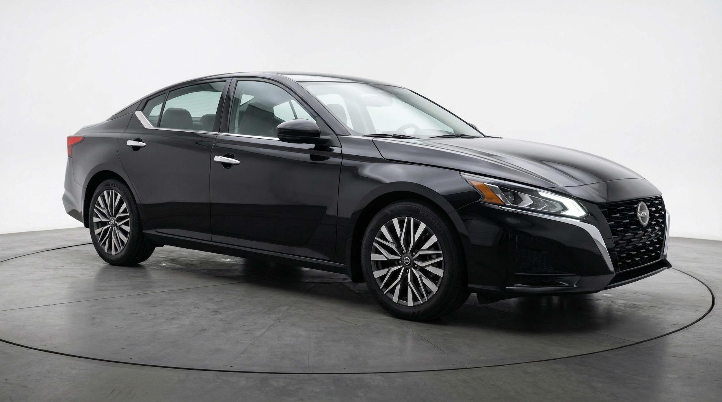 Thumbnail: 2025 Nissan Altima - 1