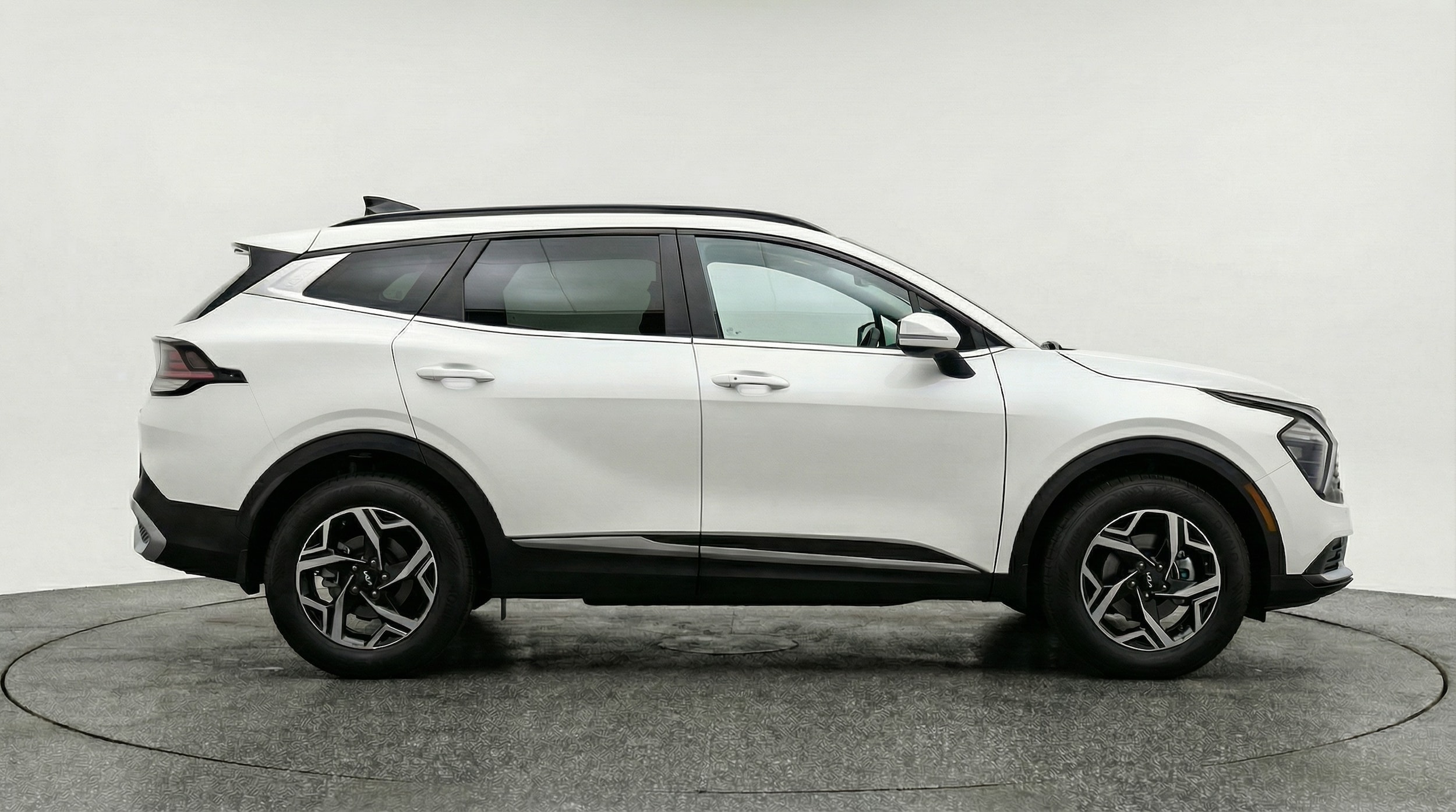 Thumbnail: 2025 Kia Sportage - 8