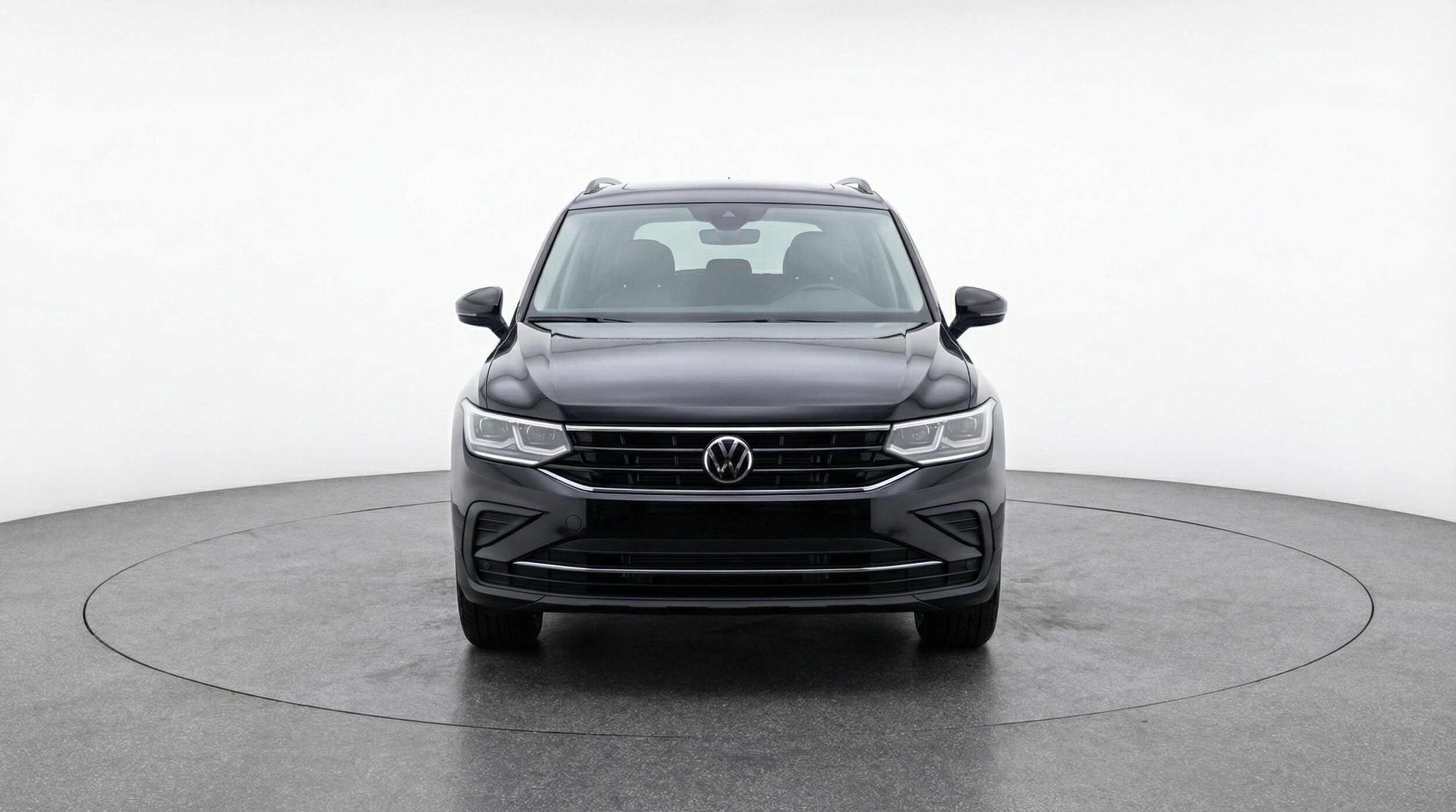 Thumbnail: 2026 Volkswagen Tiguan - 2