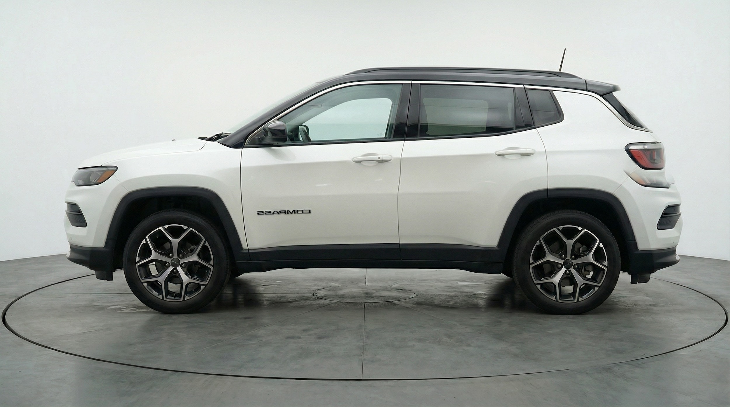 Thumbnail: 2025 Jeep Compass - 4