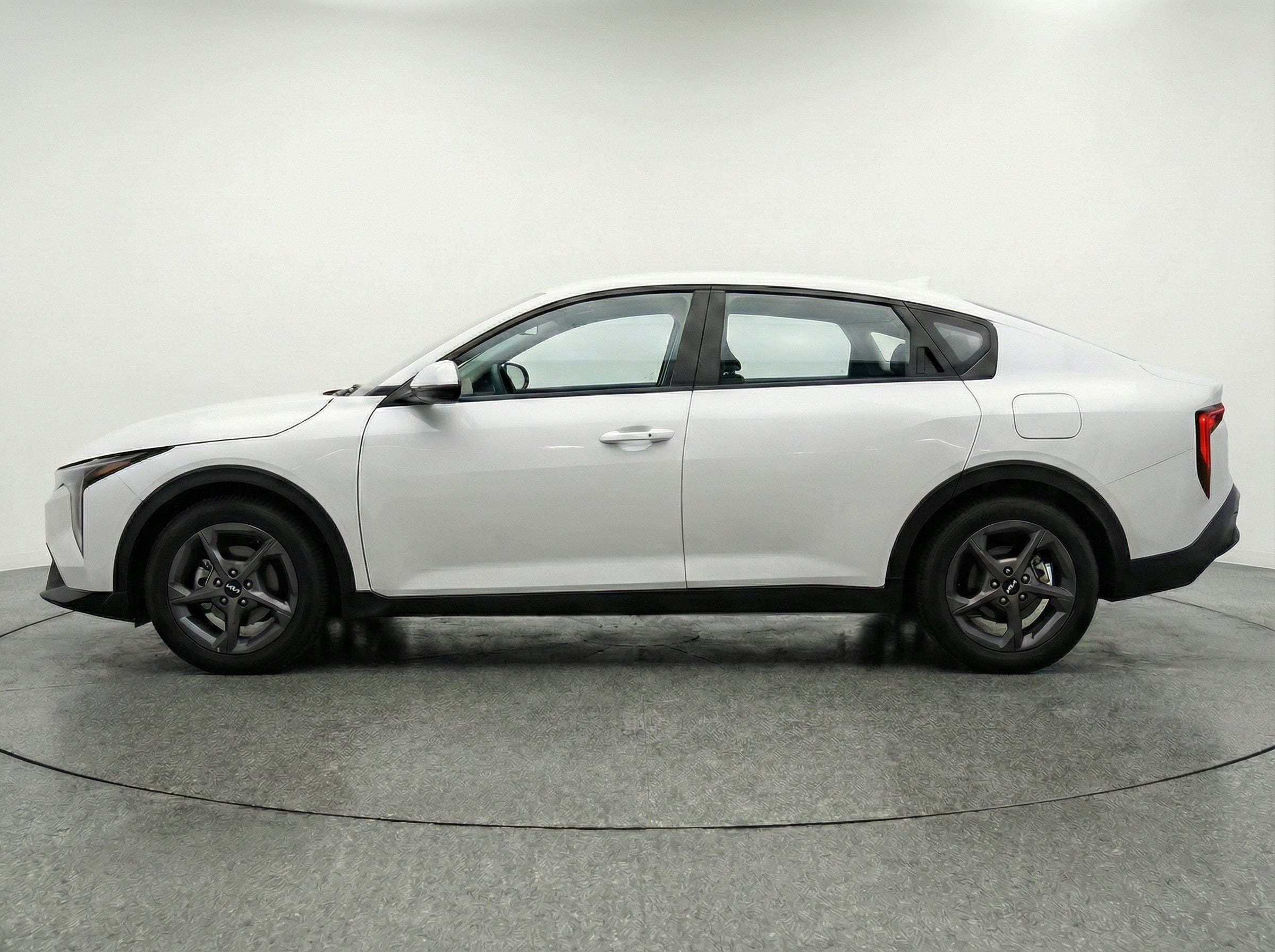 Thumbnail: 2025 Kia K4 - 4