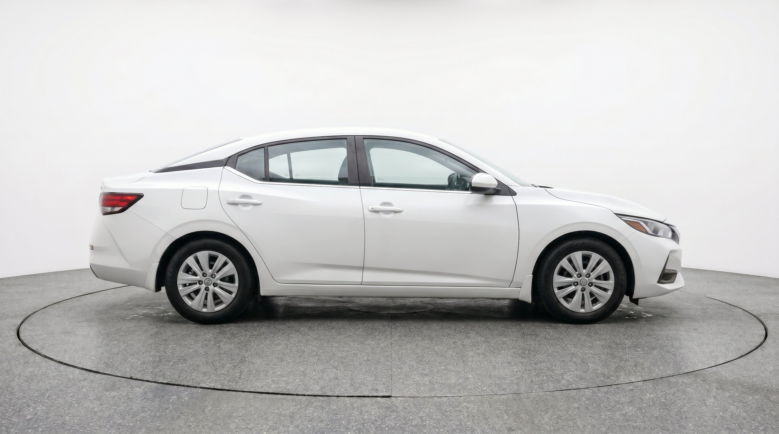 Thumbnail: 2025 Nissan Sentra - 10