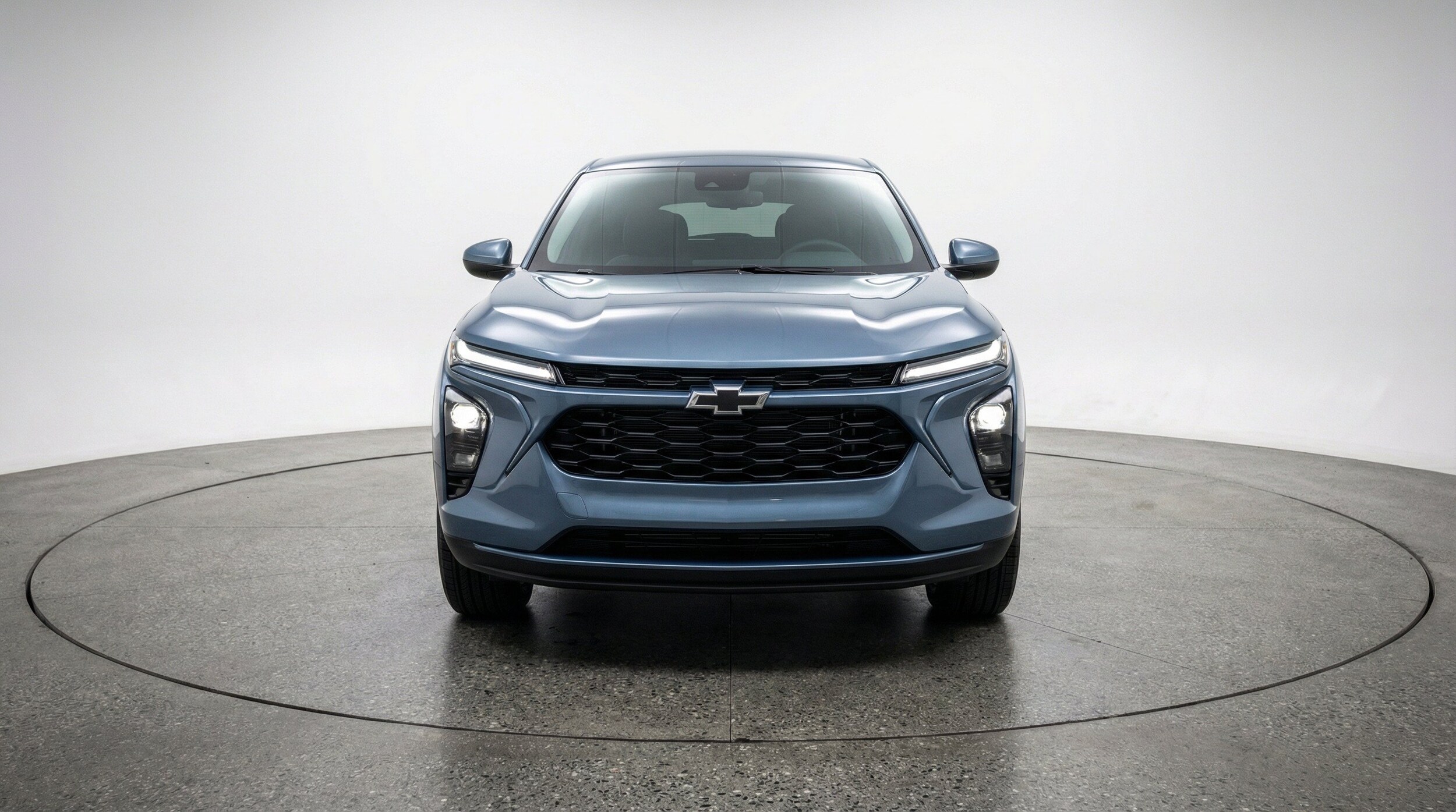 Thumbnail: 2025 Chevrolet Trax - 2