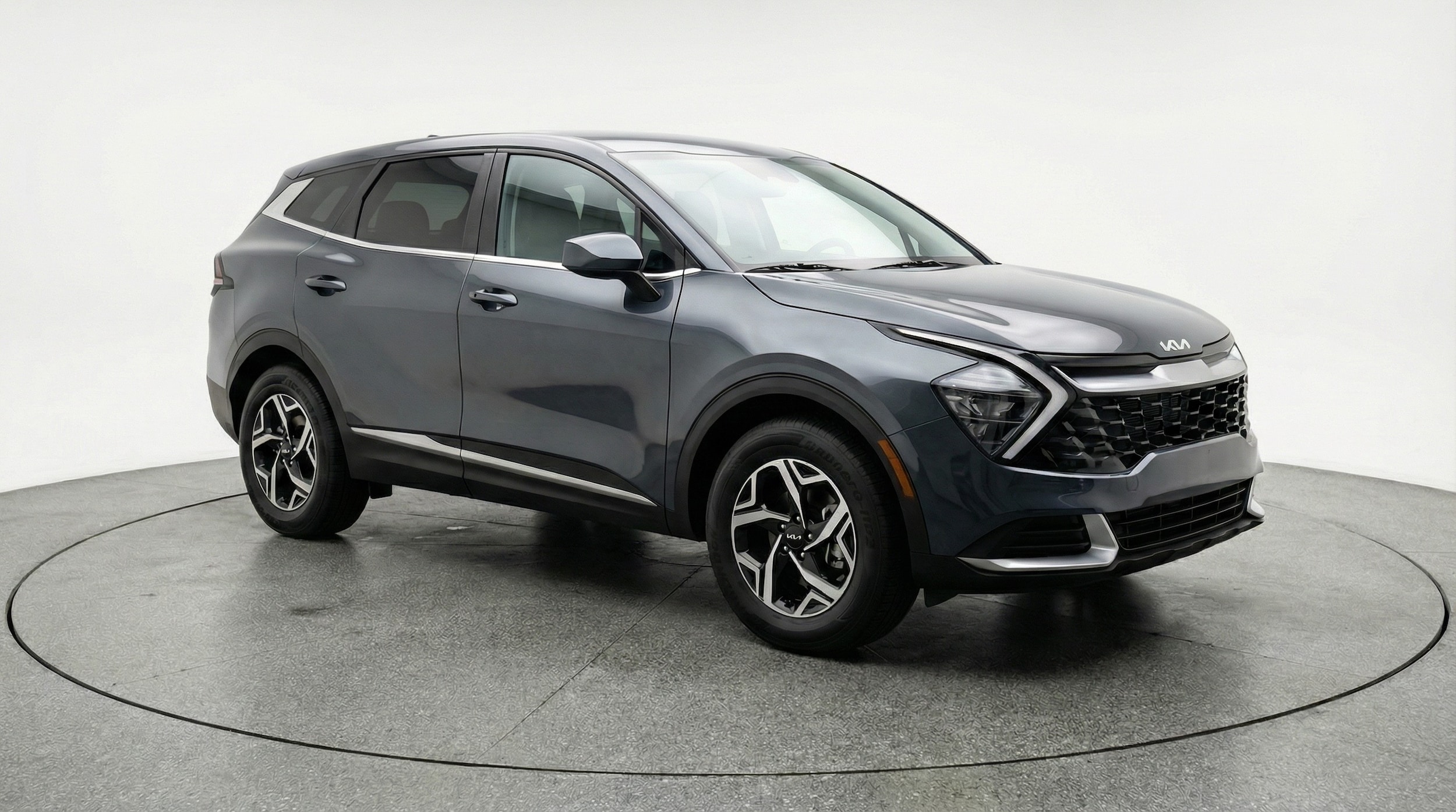 Thumbnail: 2025 Kia Sportage - 1