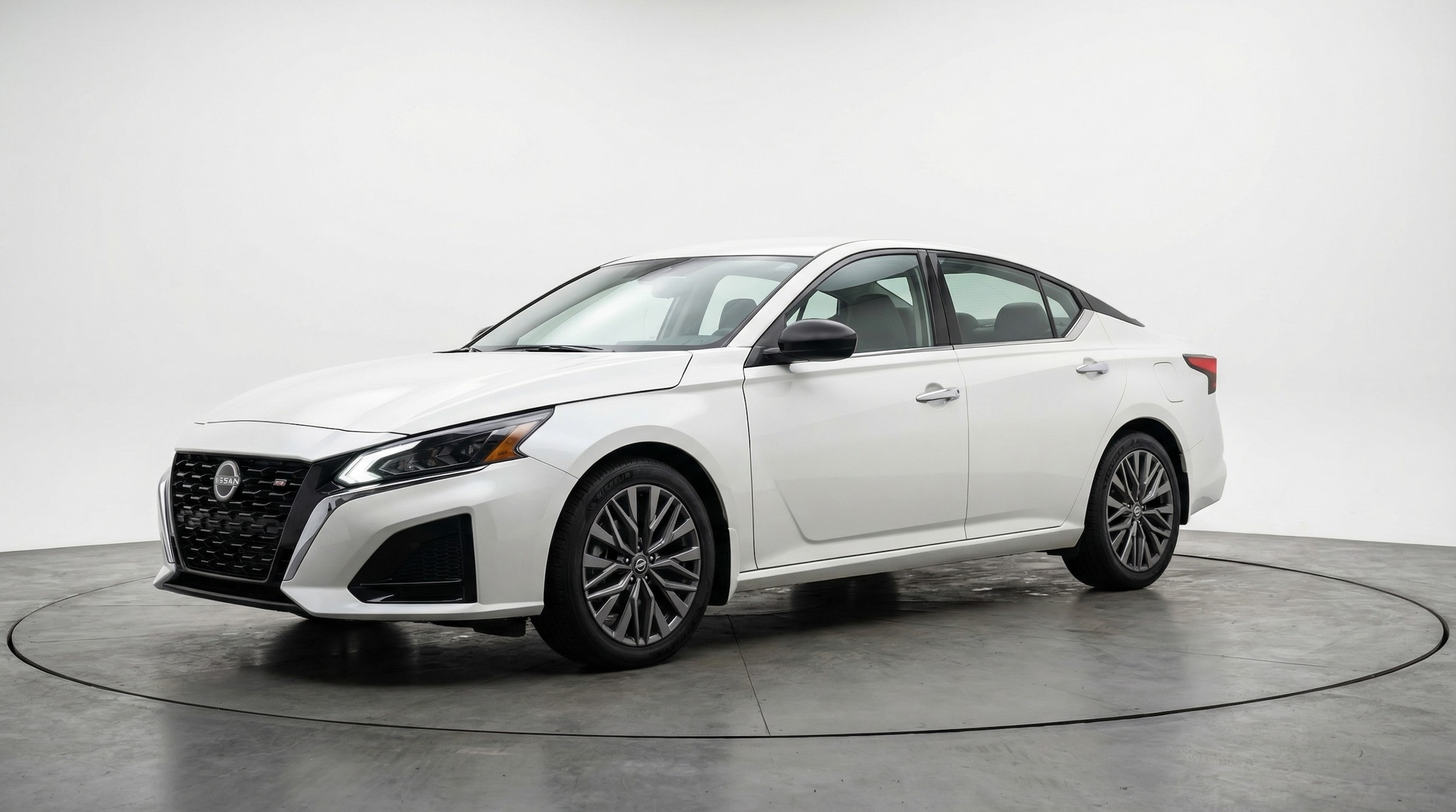 Thumbnail: 2025 Nissan Altima - 3