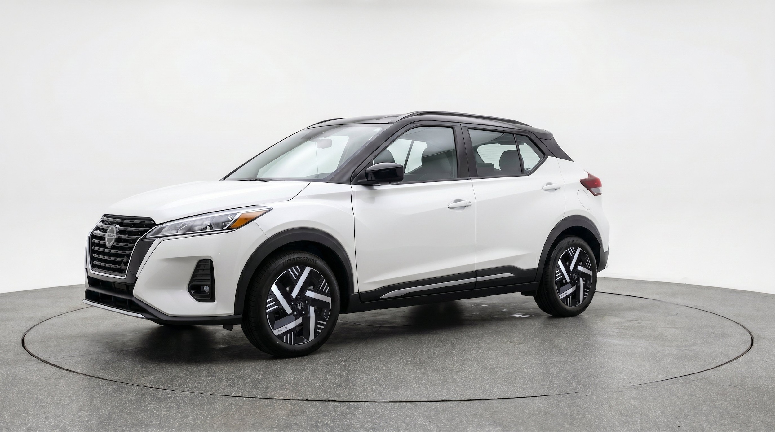 Thumbnail: 2026 Nissan Kicks - 3
