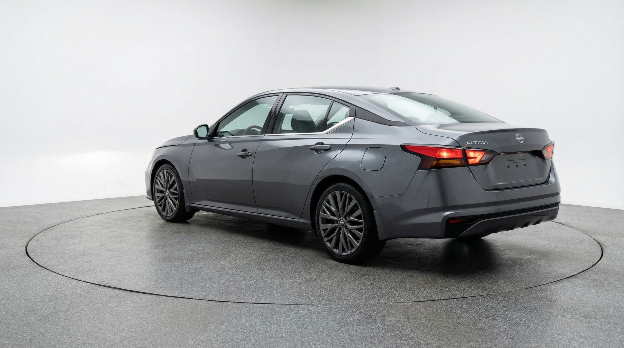 Thumbnail: 2025 Nissan Altima - 5