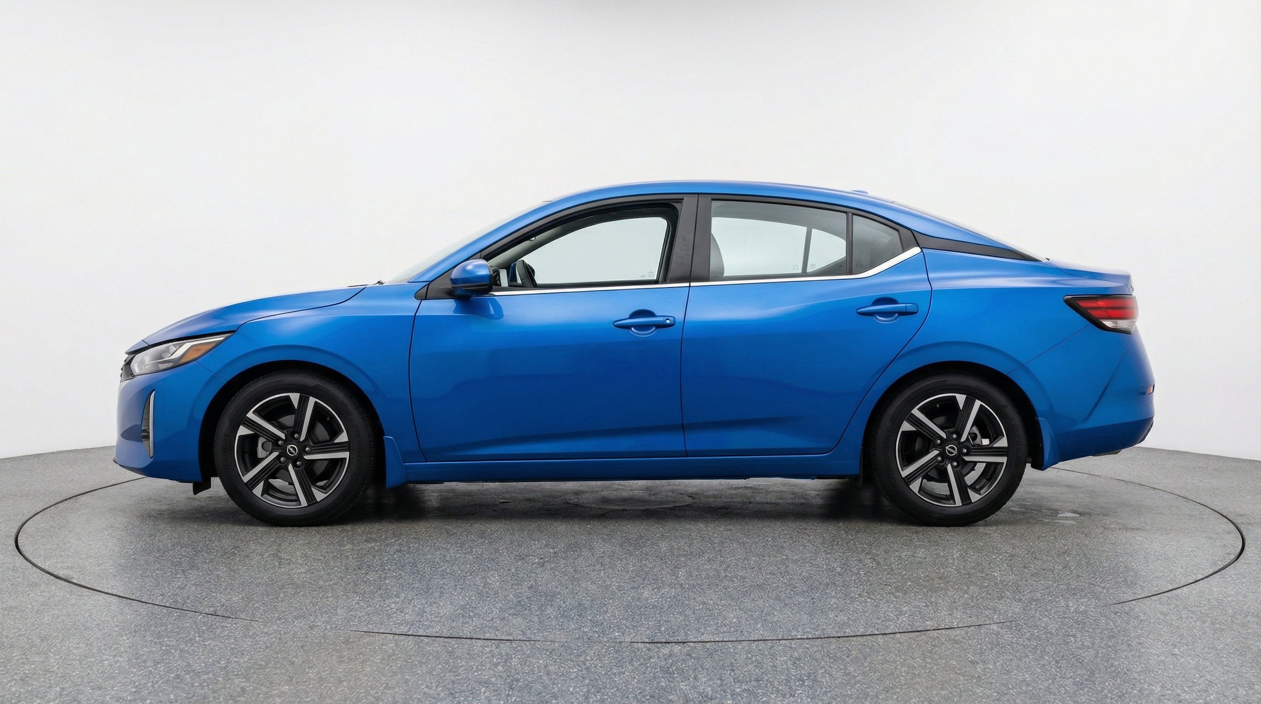 Thumbnail: 2025 Nissan Sentra - 5