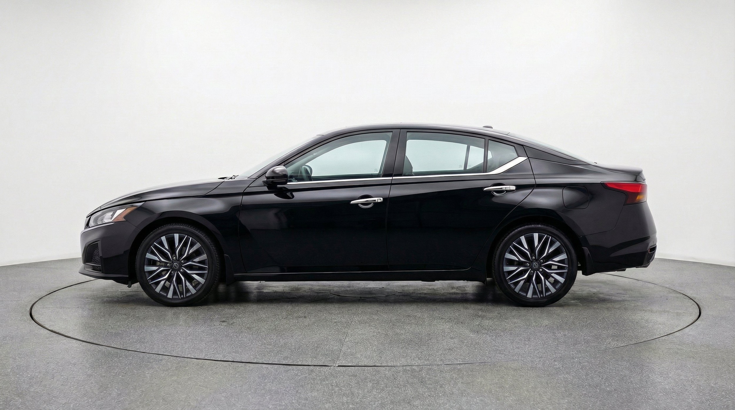 Thumbnail: 2026 Nissan Altima - 5