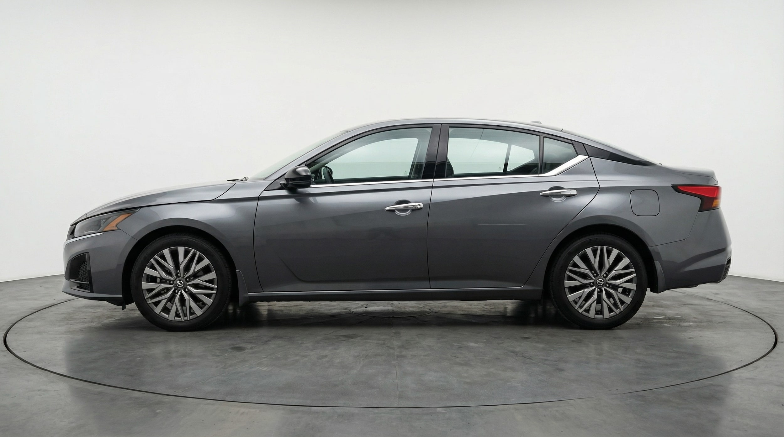 Thumbnail: 2025 Nissan Altima - 4