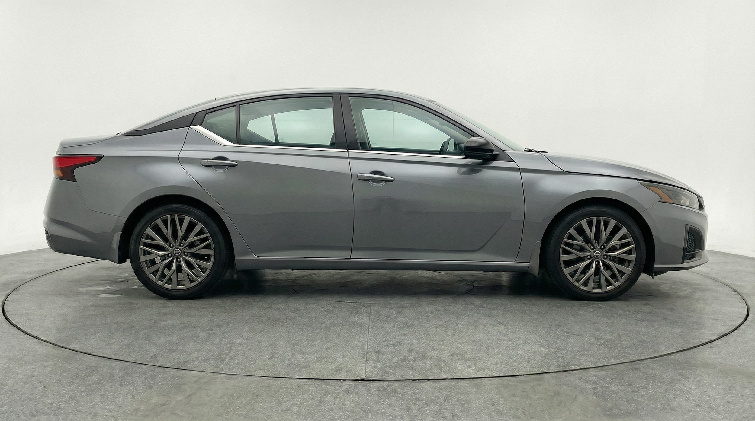 Thumbnail: 2025 Nissan Altima - 8