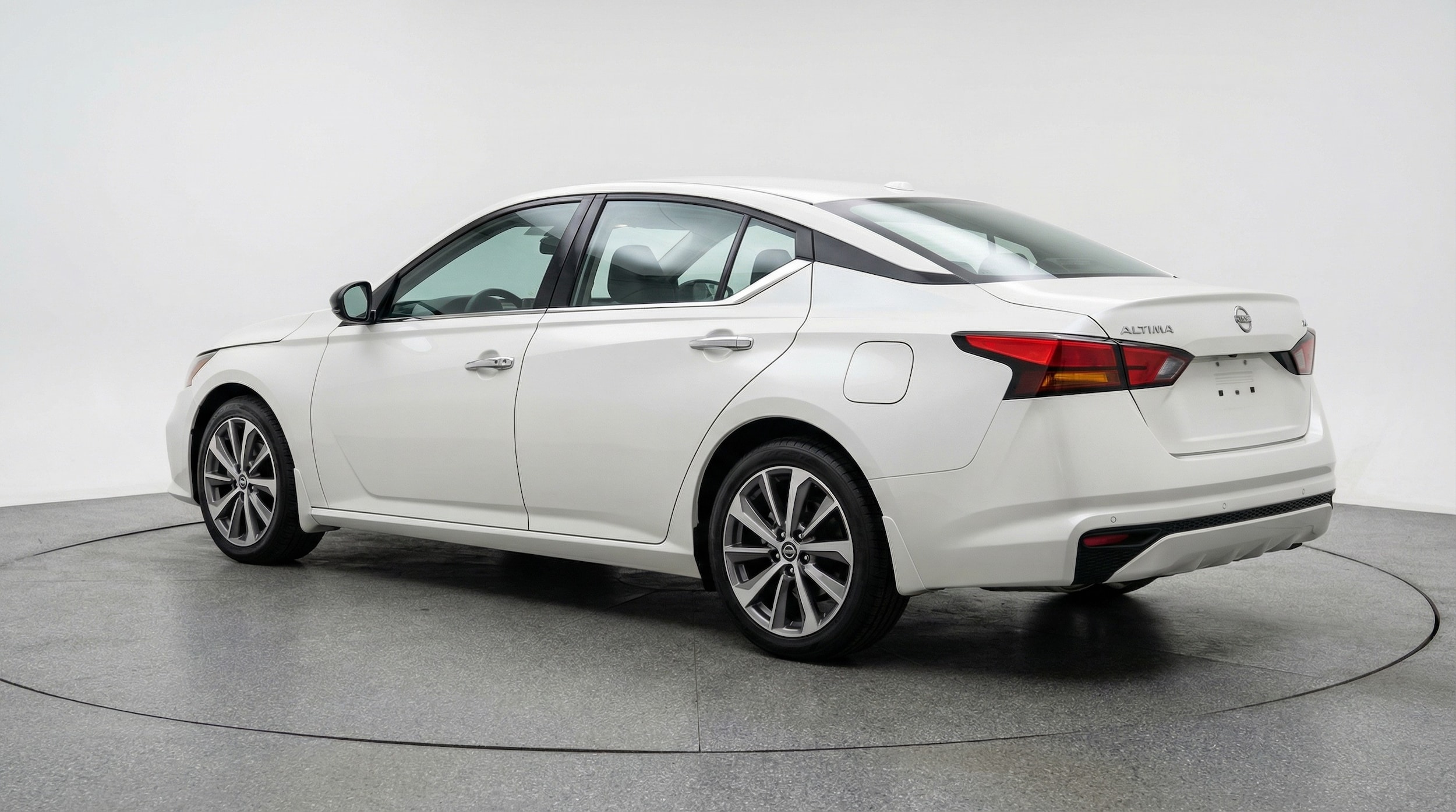 Thumbnail: 2025 Nissan Altima - 5