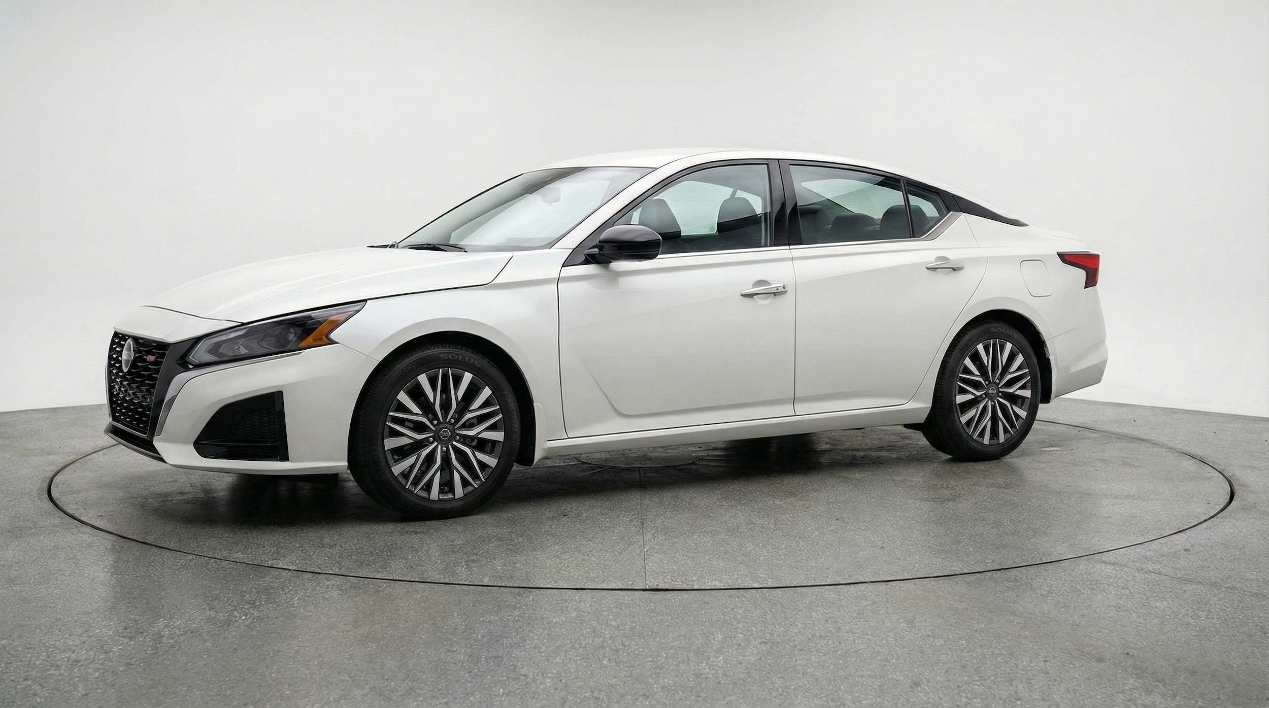 Thumbnail: 2025 Nissan Altima - 3