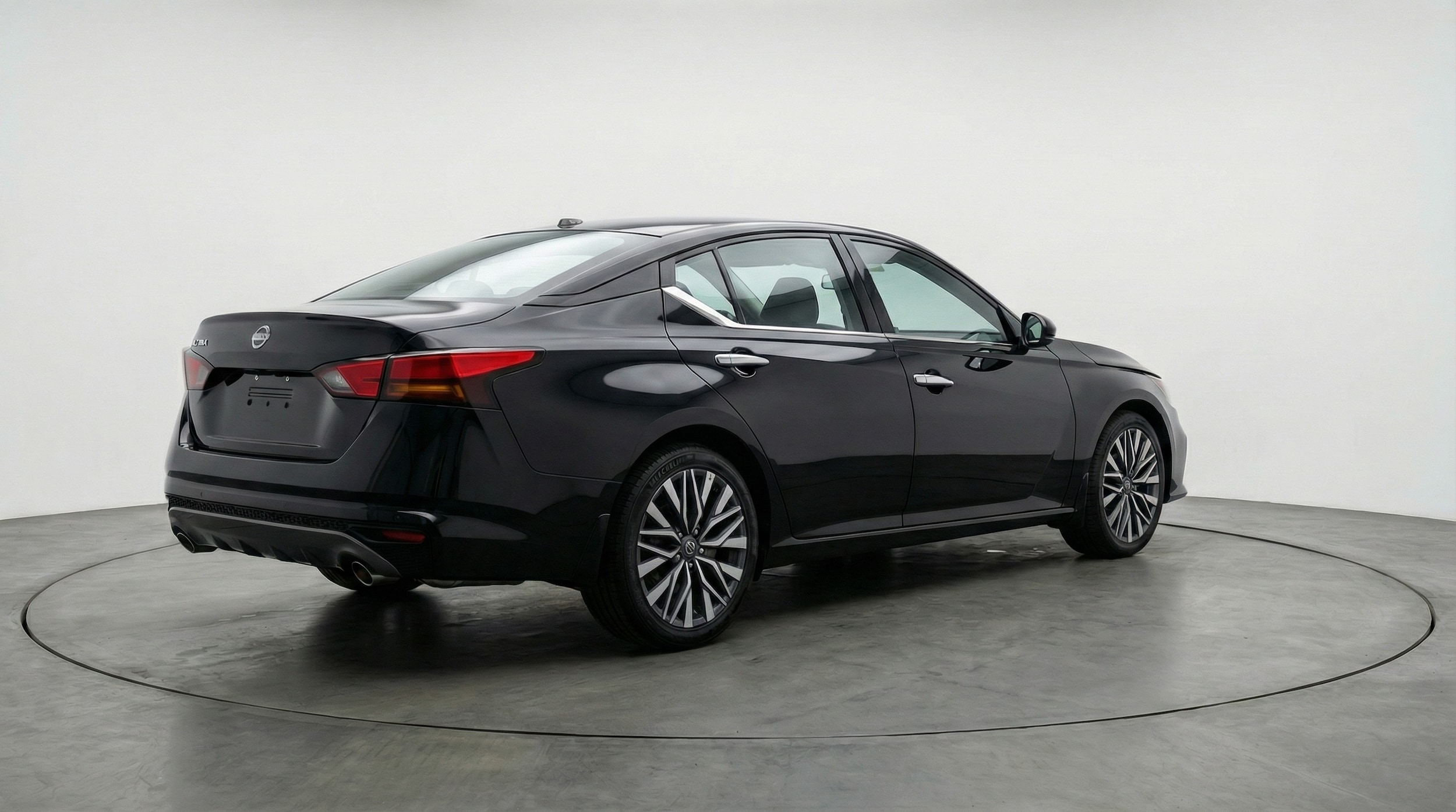 Thumbnail: 2025 Nissan Altima - 7