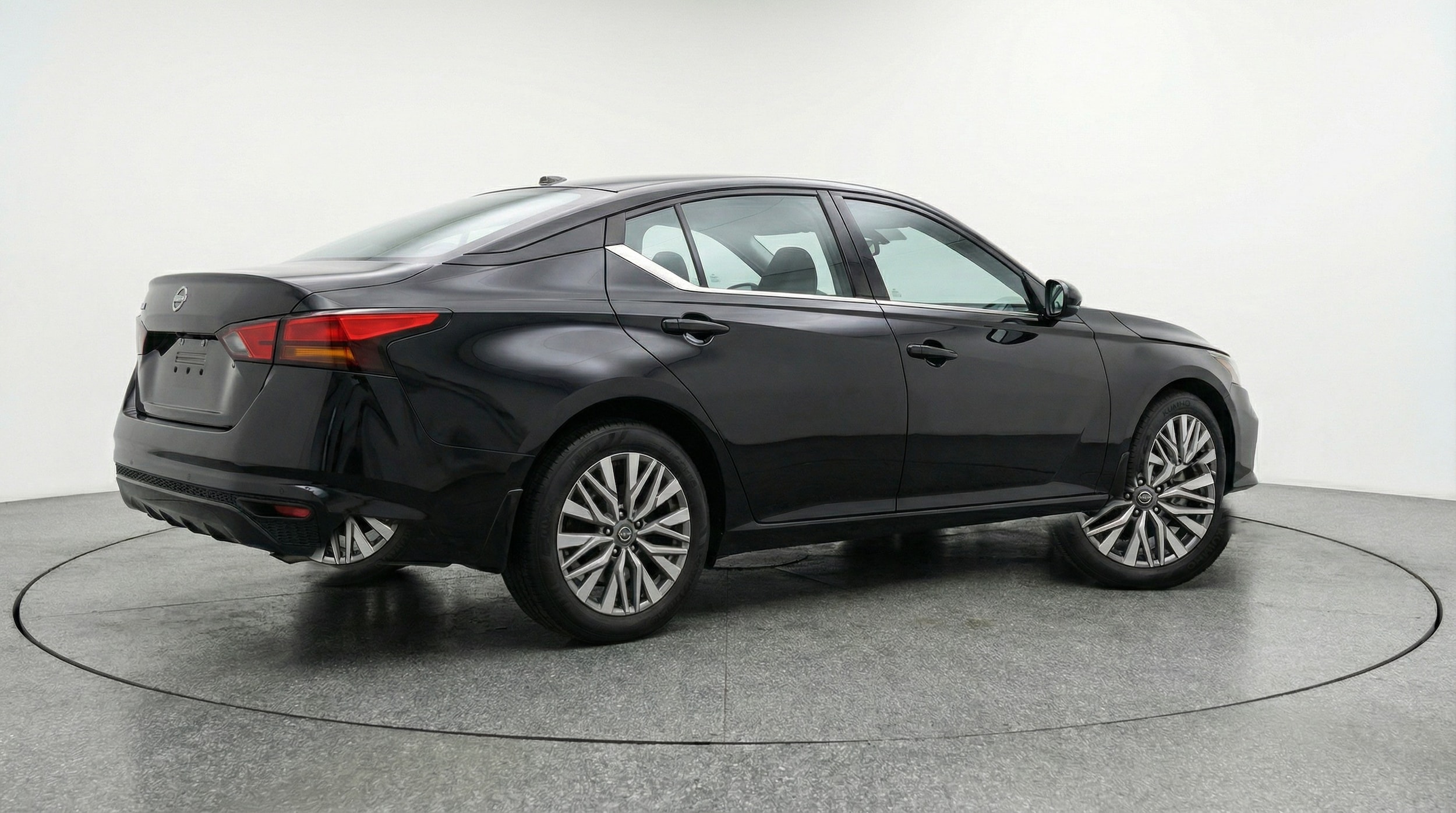 Thumbnail: 2025 Nissan Altima - 7